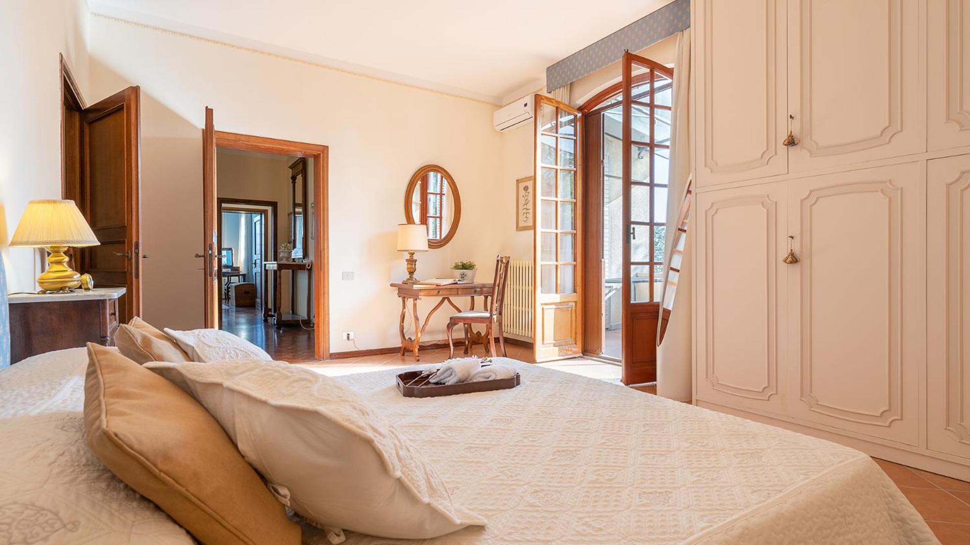 Villa Fiorentini 10, Emma Villas