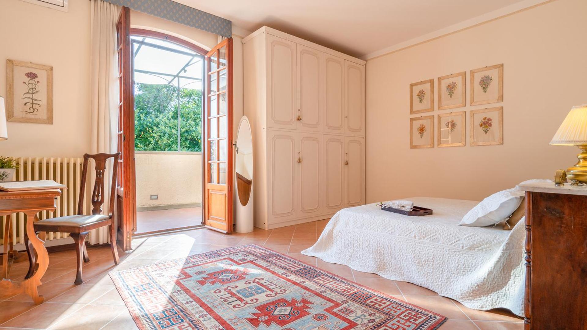 Villa Fiorentini 10, Emma Villas