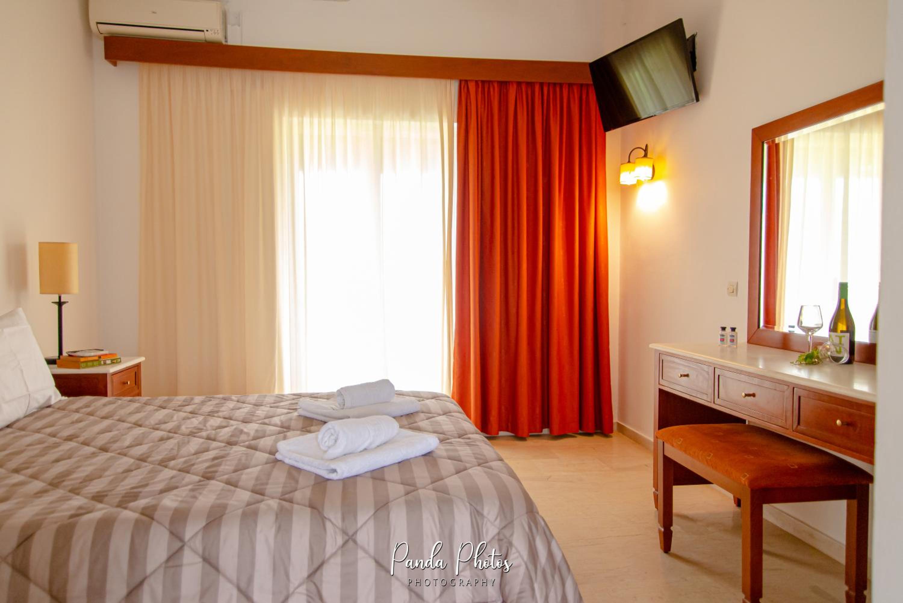 Zante Apts photo 1