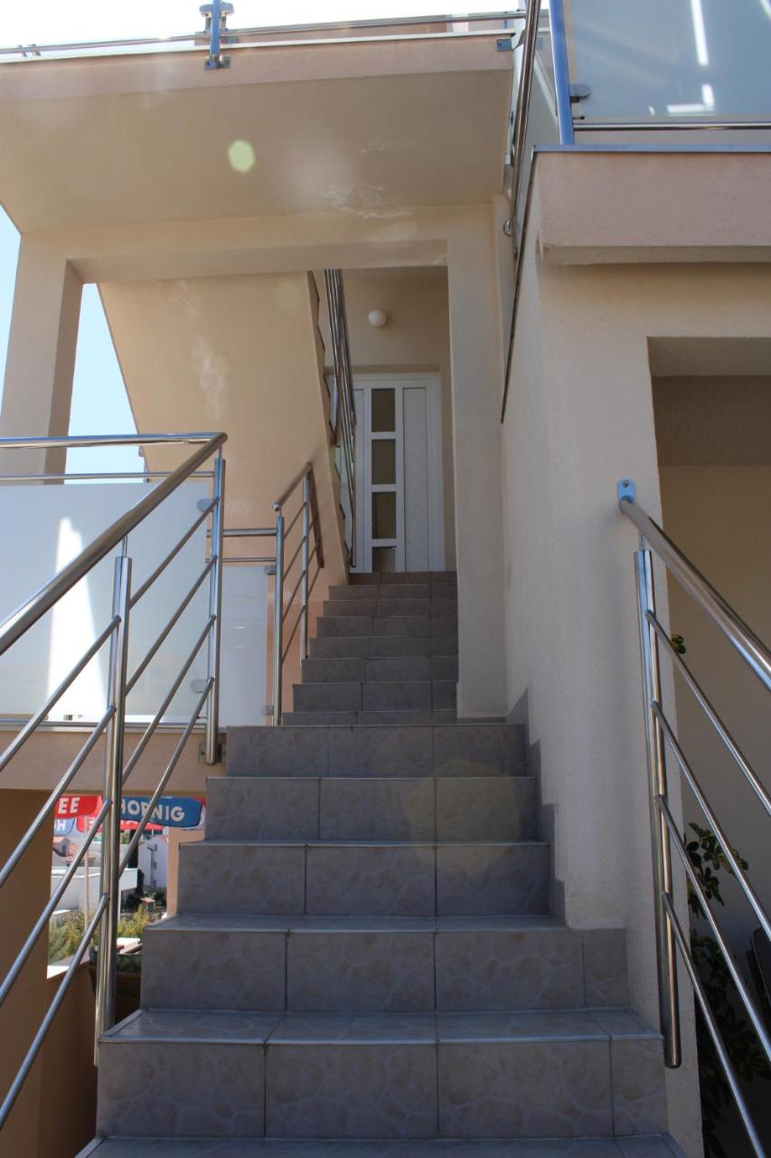 Photo 28
