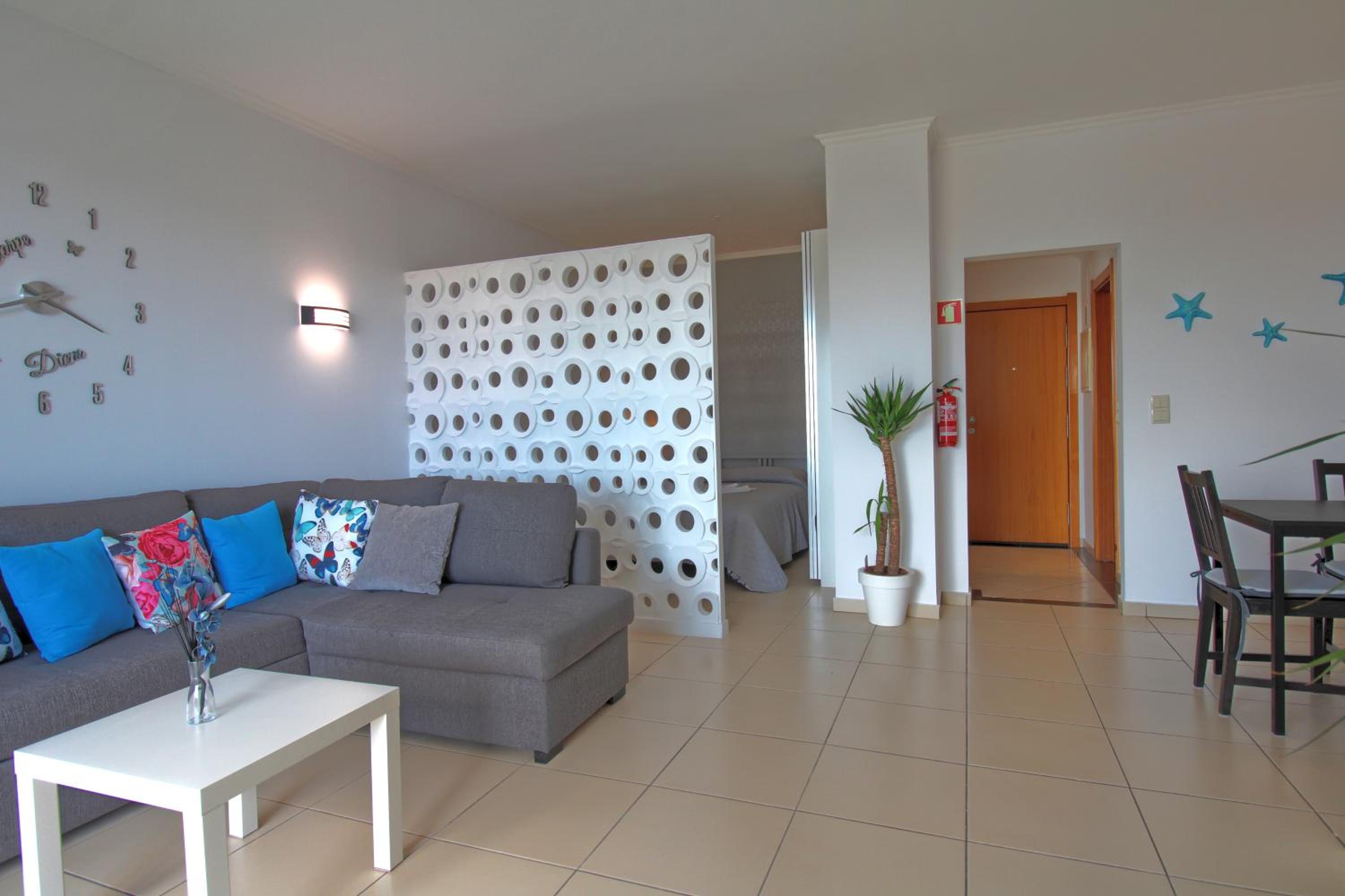 AlbufeiraMar Beach Apartment view 4