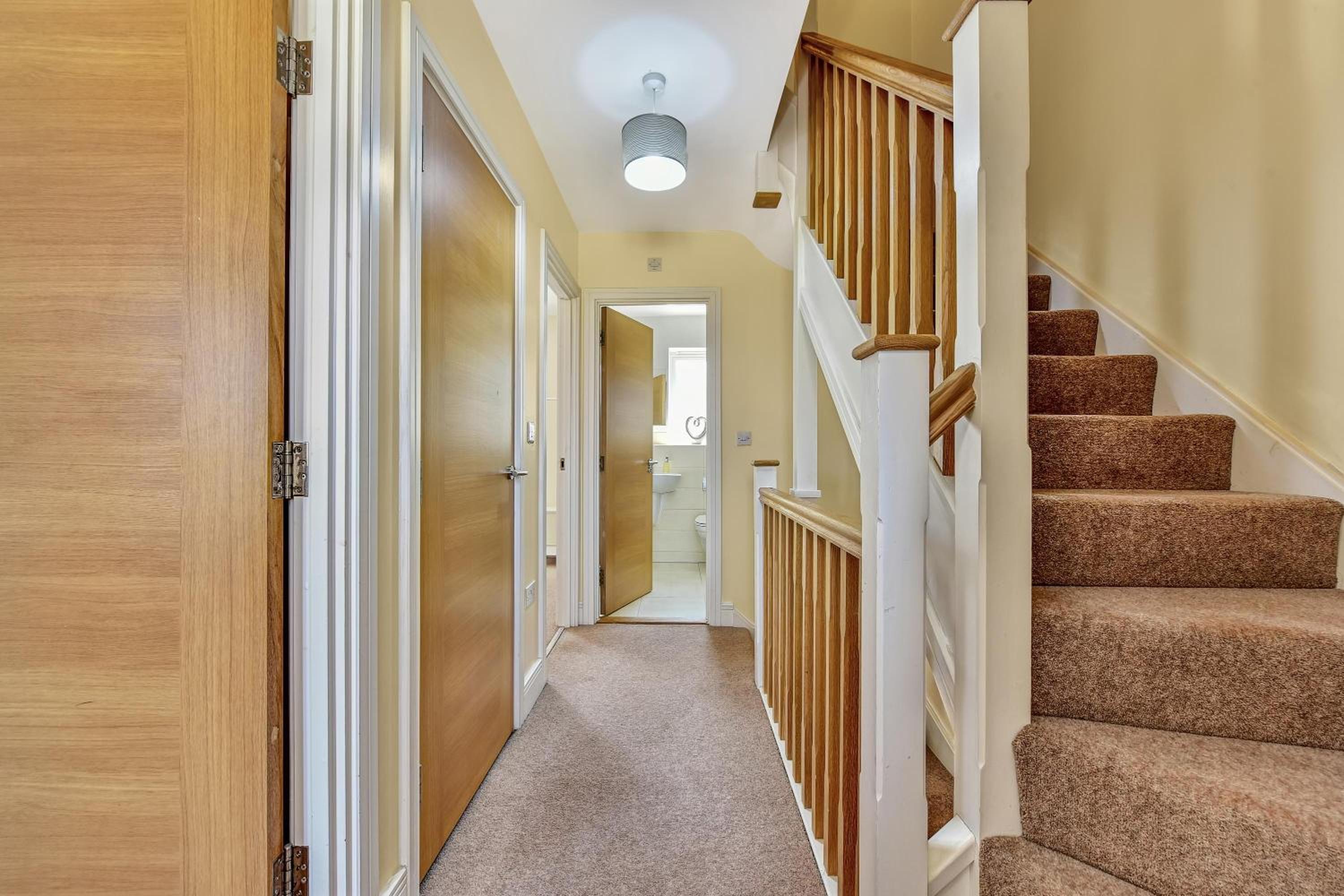 London Heathrow Living Holywell Serviced Houses - 3 and 4 bedrooms By 360stays, photo 25