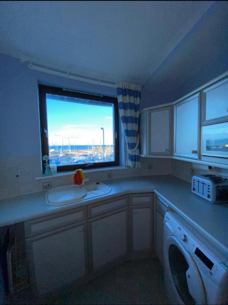 Harbour and River View, Beach 50m from doorstep & free parking view 3