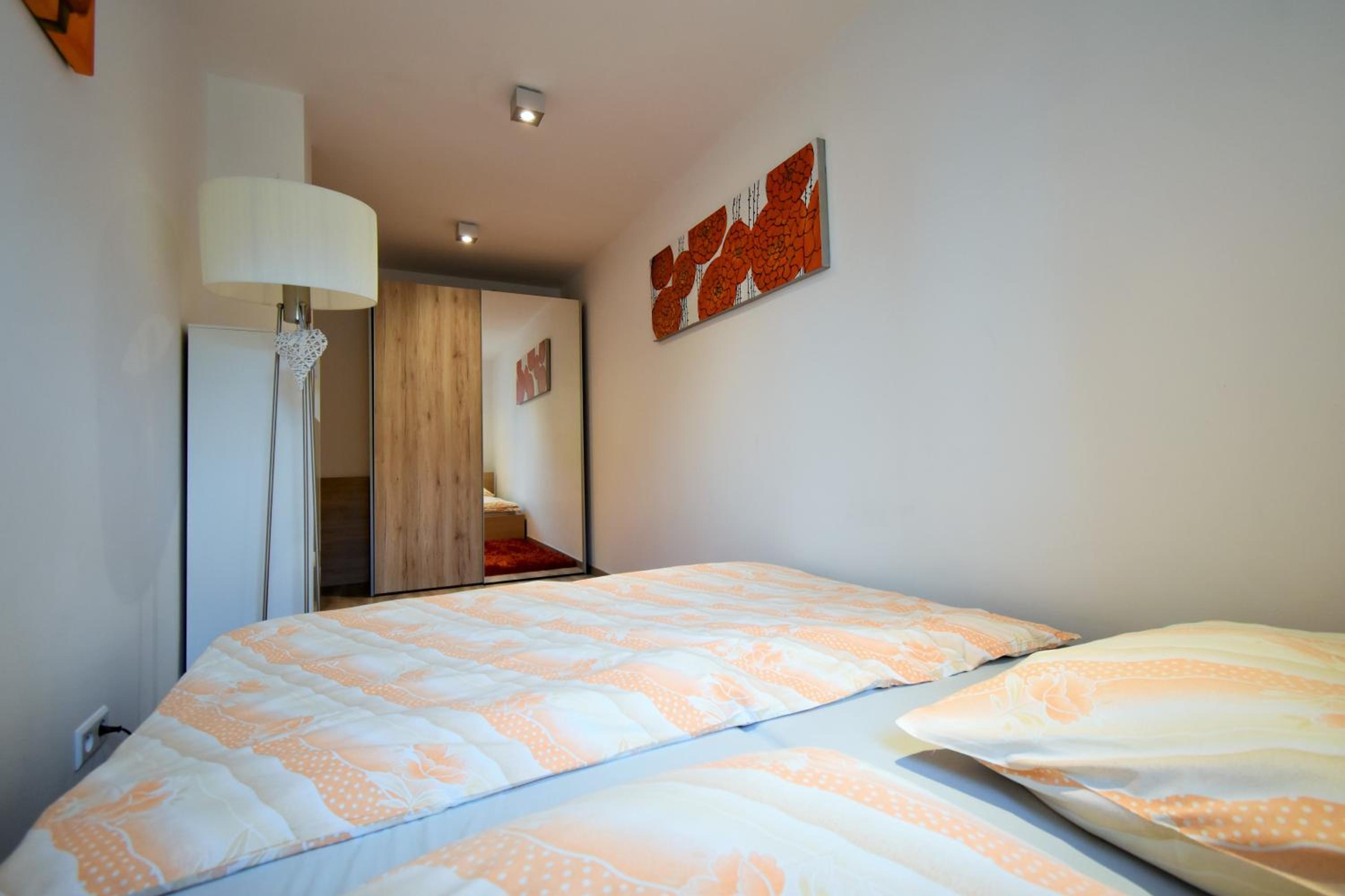 Apartment Dalibor II with private entrance and private garage