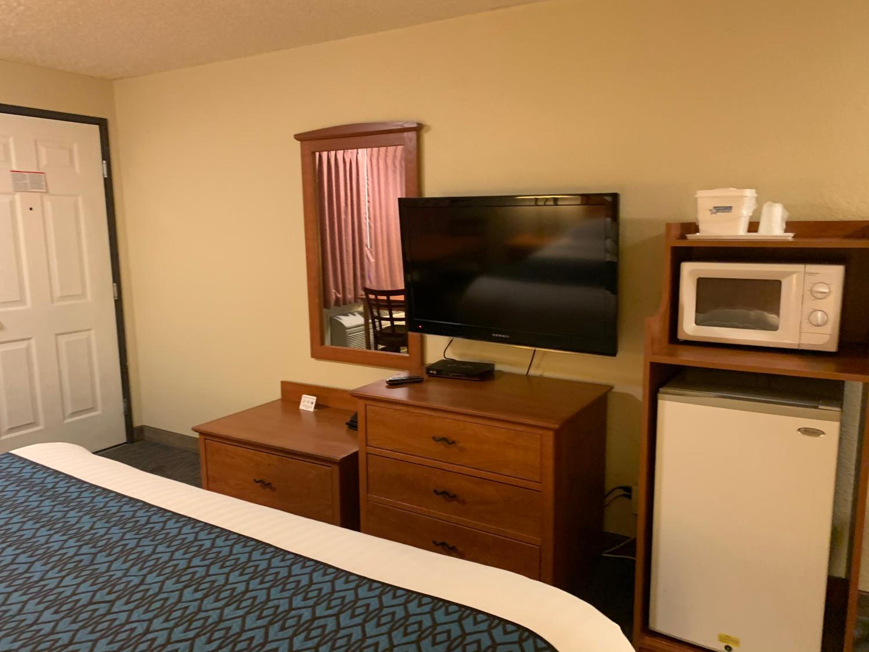 Sunset Inn - John Day view 2