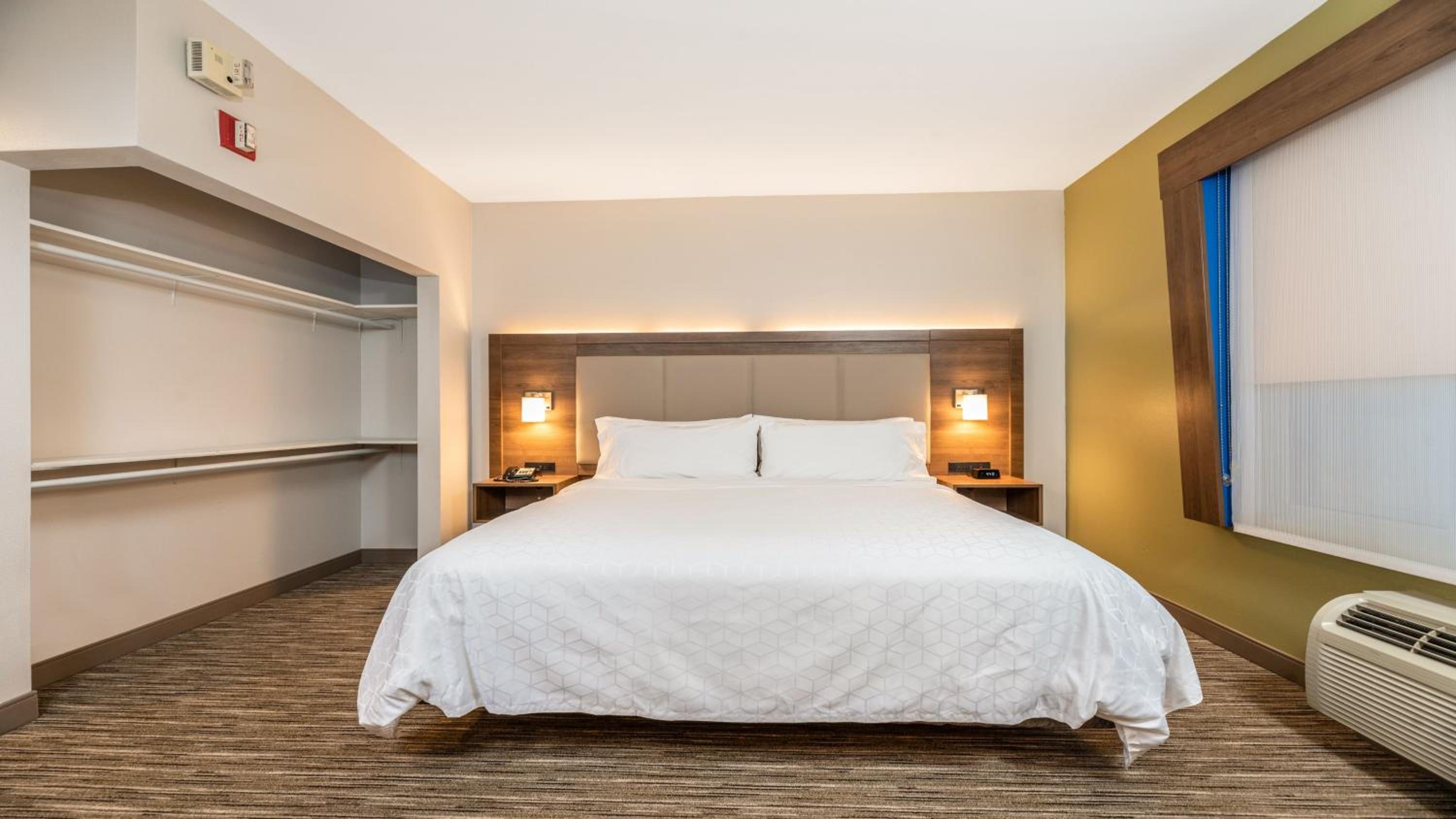 San Jose Vacations - Holiday Inn Express Fremont - Milpitas Central, an IHG Hotel - Property Image 3