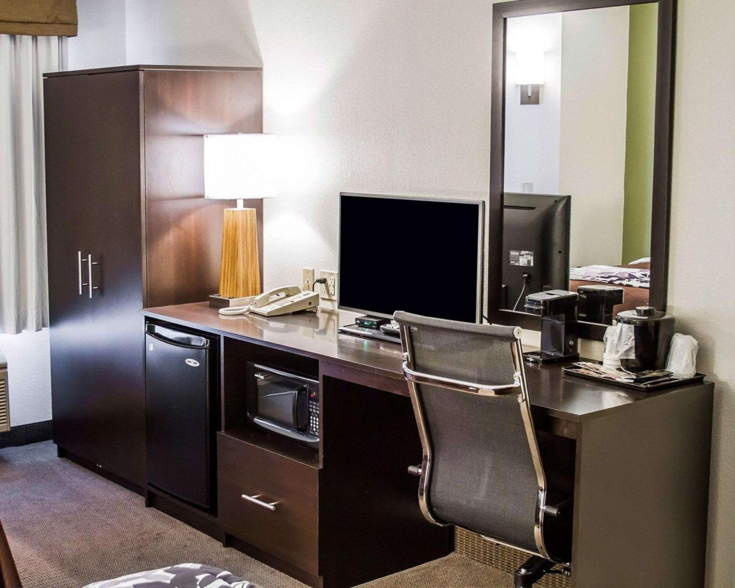 Roseburg Vacations - Sleep Inn  Suites Roseburg North Near Medical Center - Property Image 23