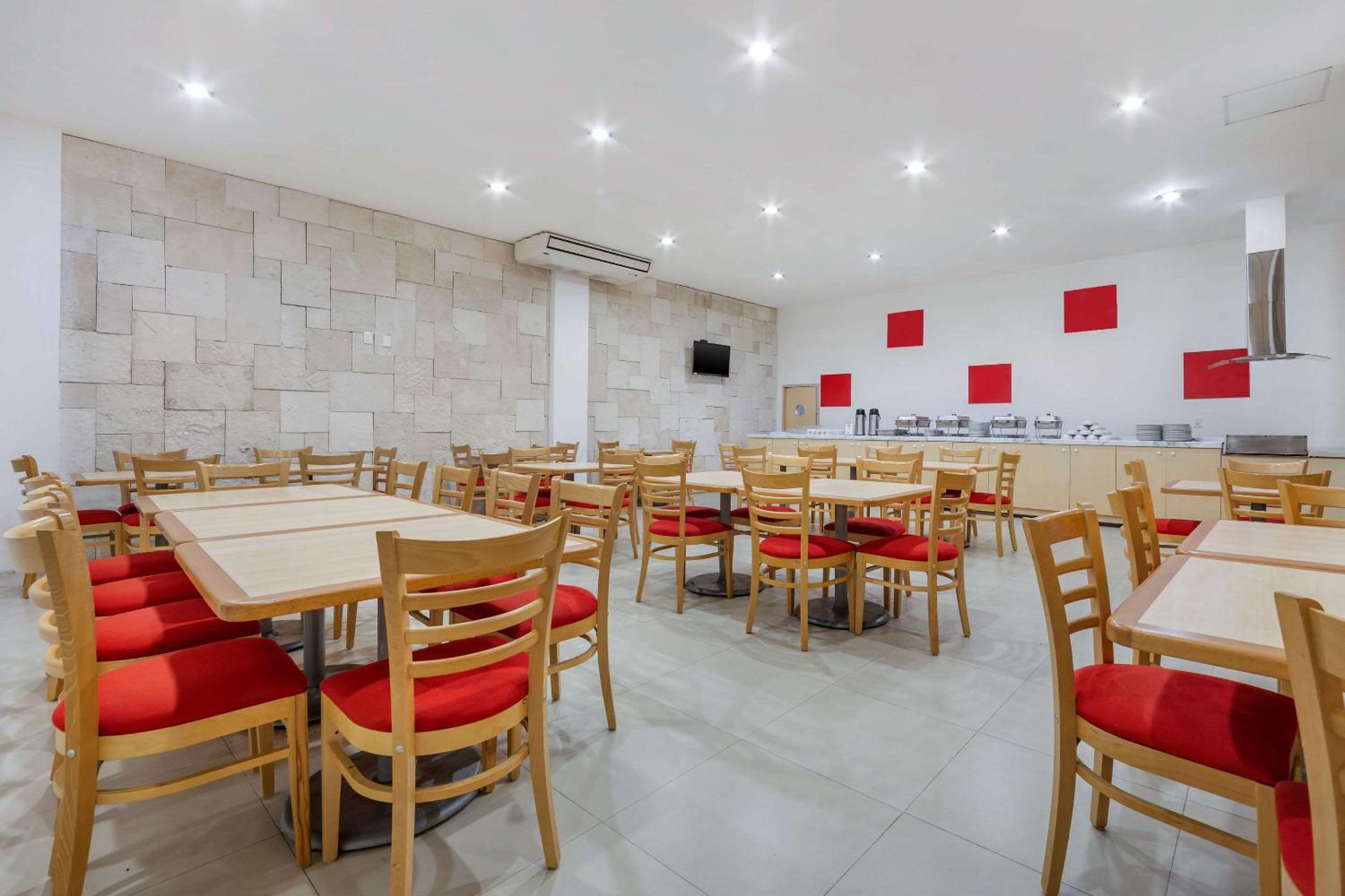 Tuxtla Gutierrez Vacations - Premier Inn Tuxtla - Property Image 2