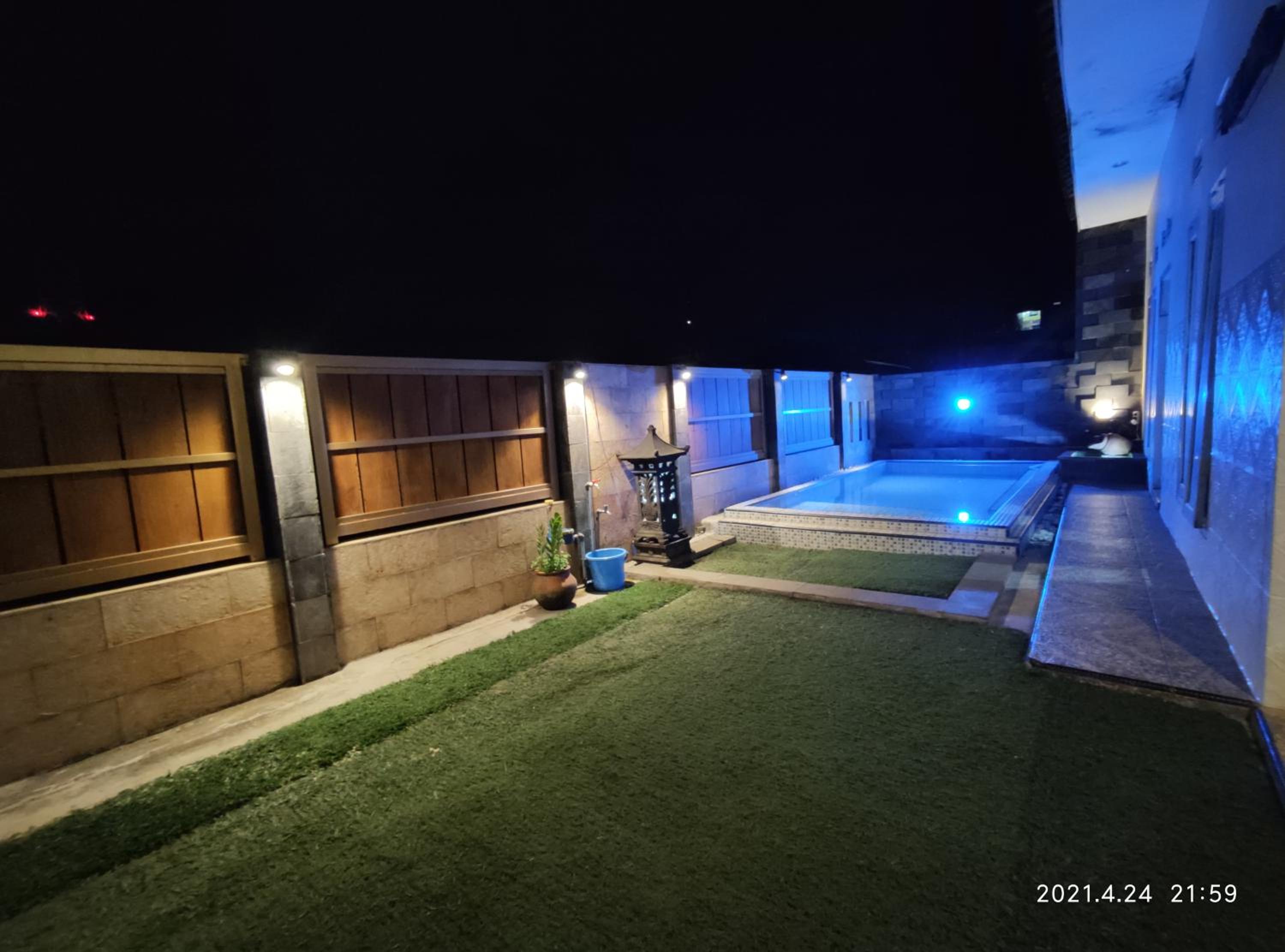 Puncak Pinus and Pool view 4
