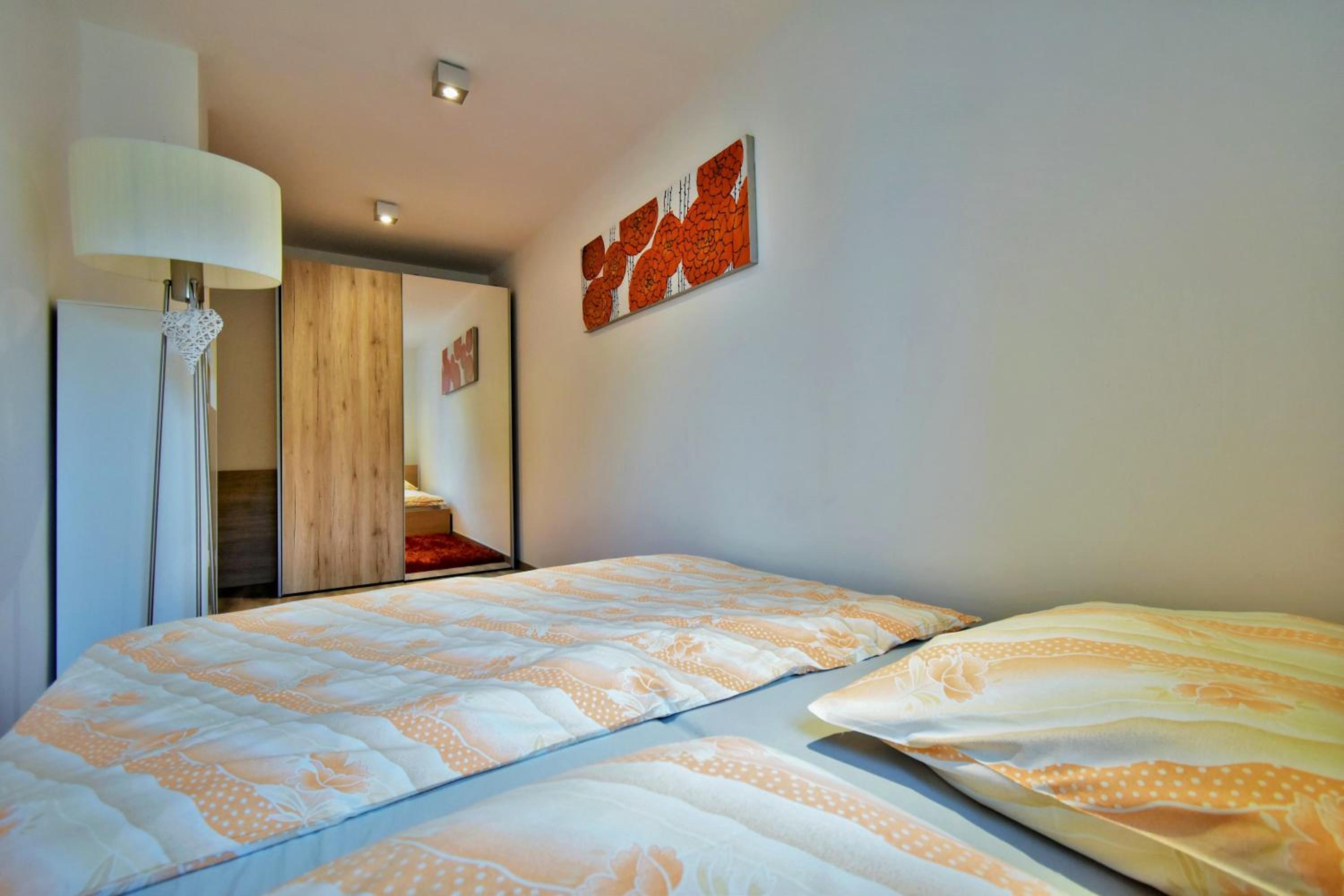 Apartment Dalibor II with private entrance and private garage