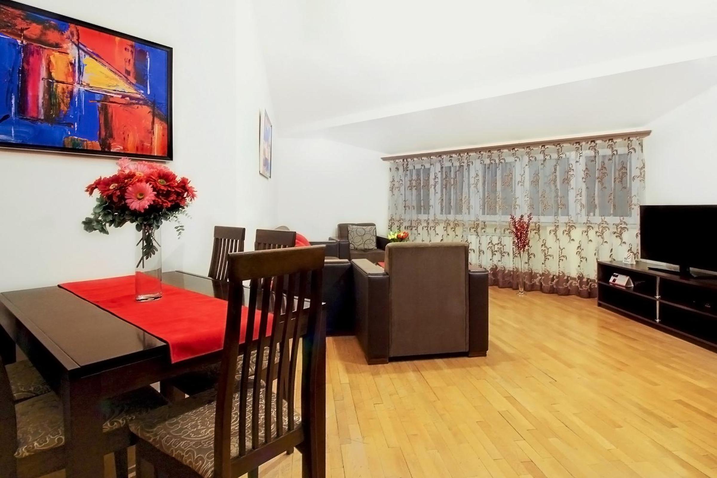 2 Bedroom Apartment on Chaikovski street