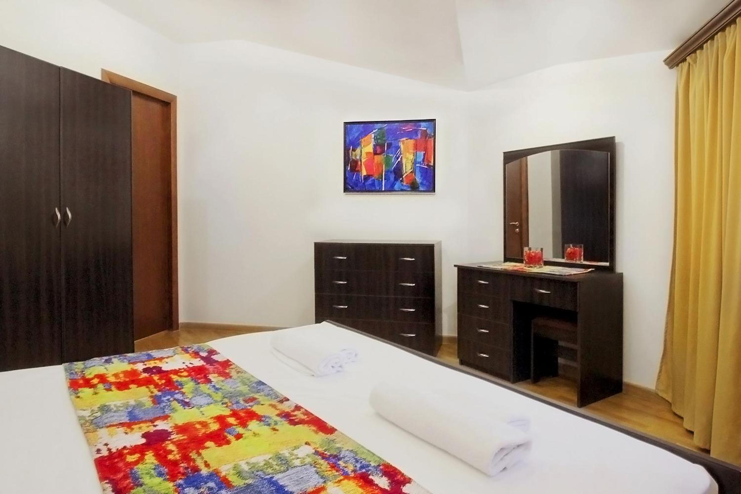 2 Bedroom Apartment on Chaikovski street