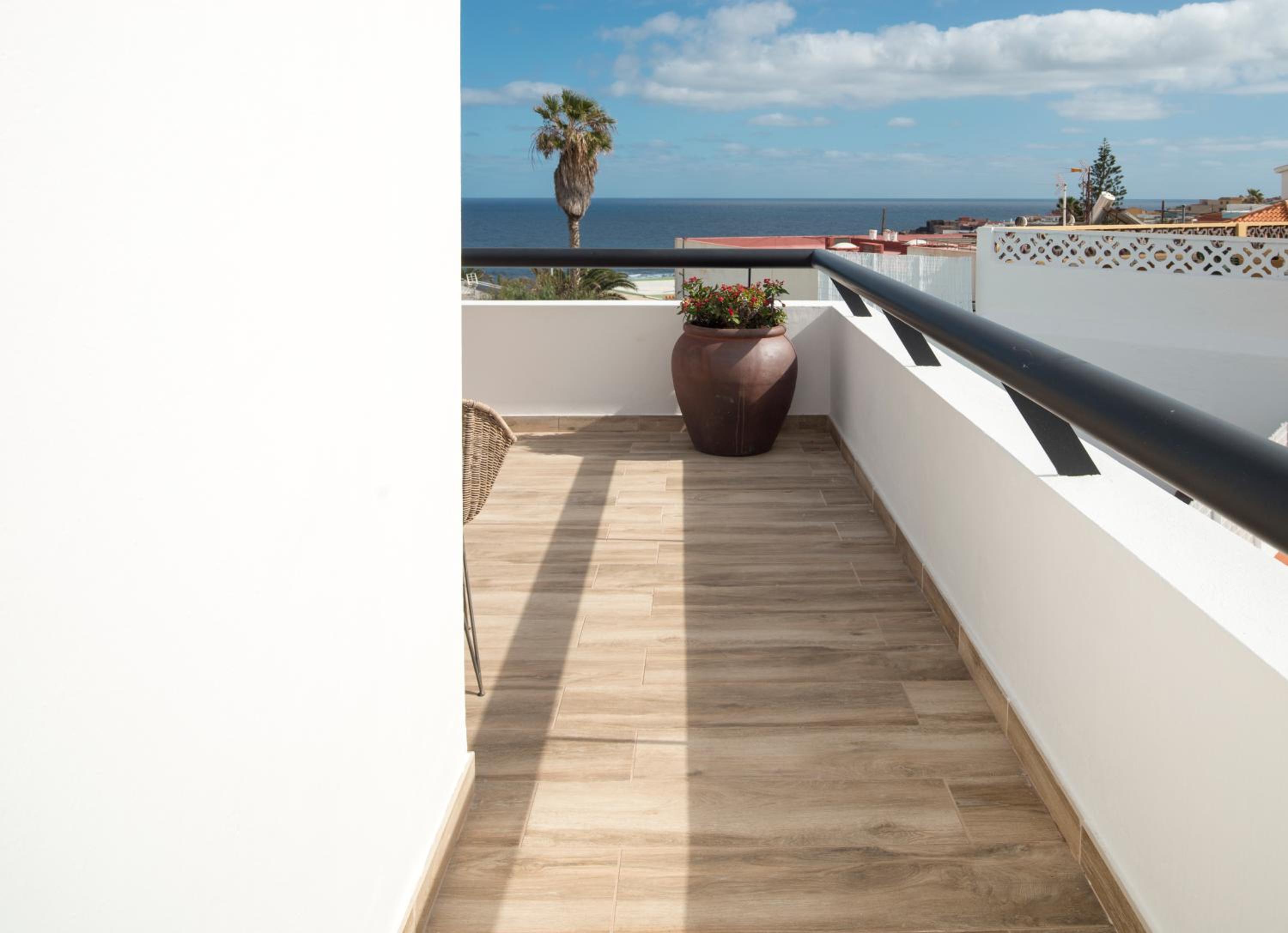 Ocean Suite with heated pool by SunHousesCanarias