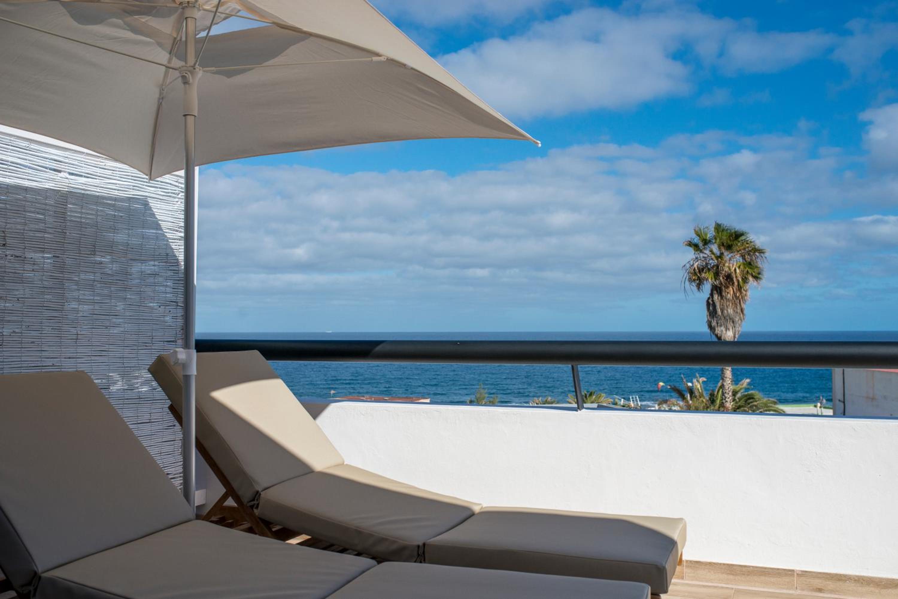 Ocean Suite with heated pool by SunHousesCanarias