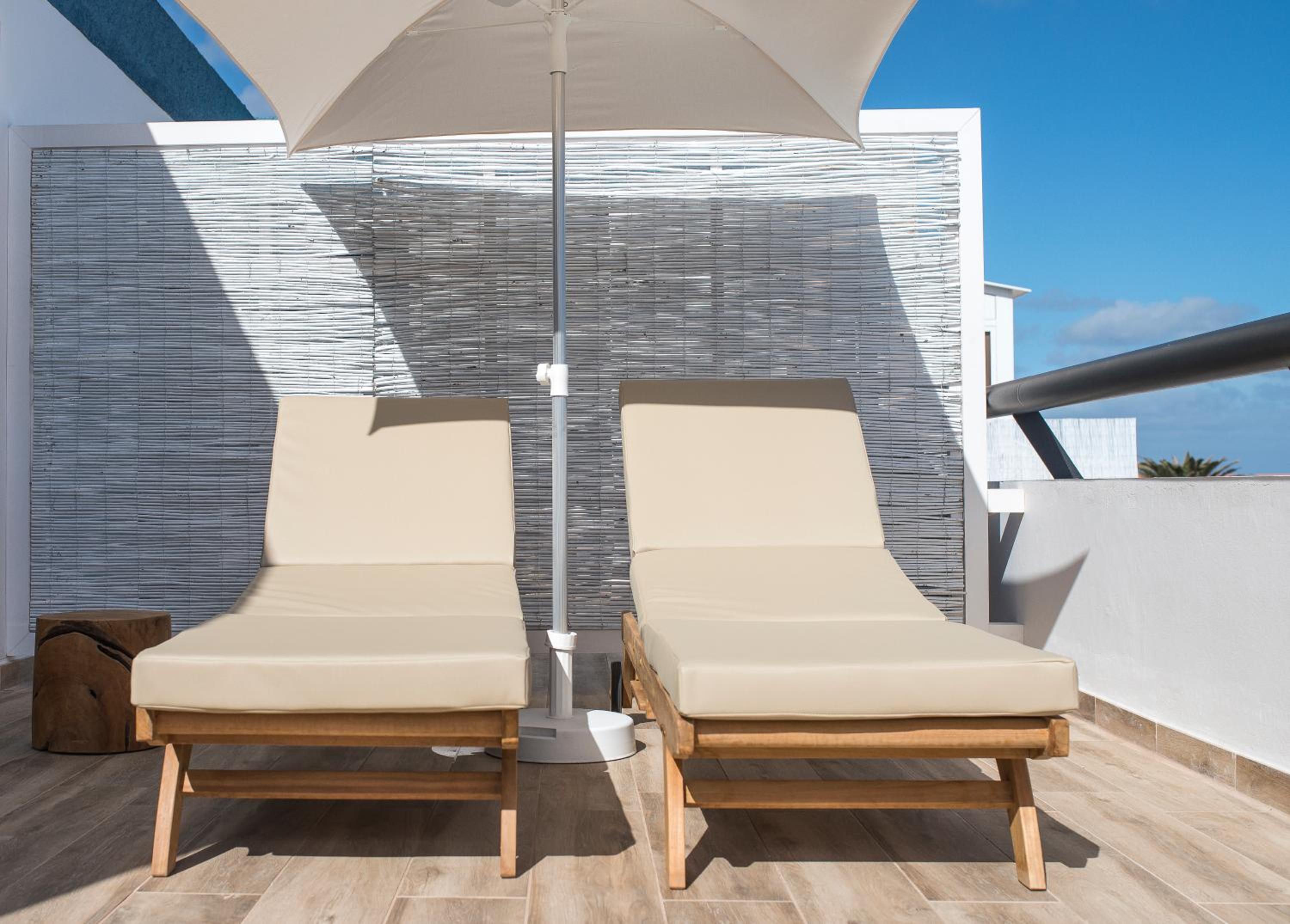 Ocean Suite with heated pool by SunHousesCanarias