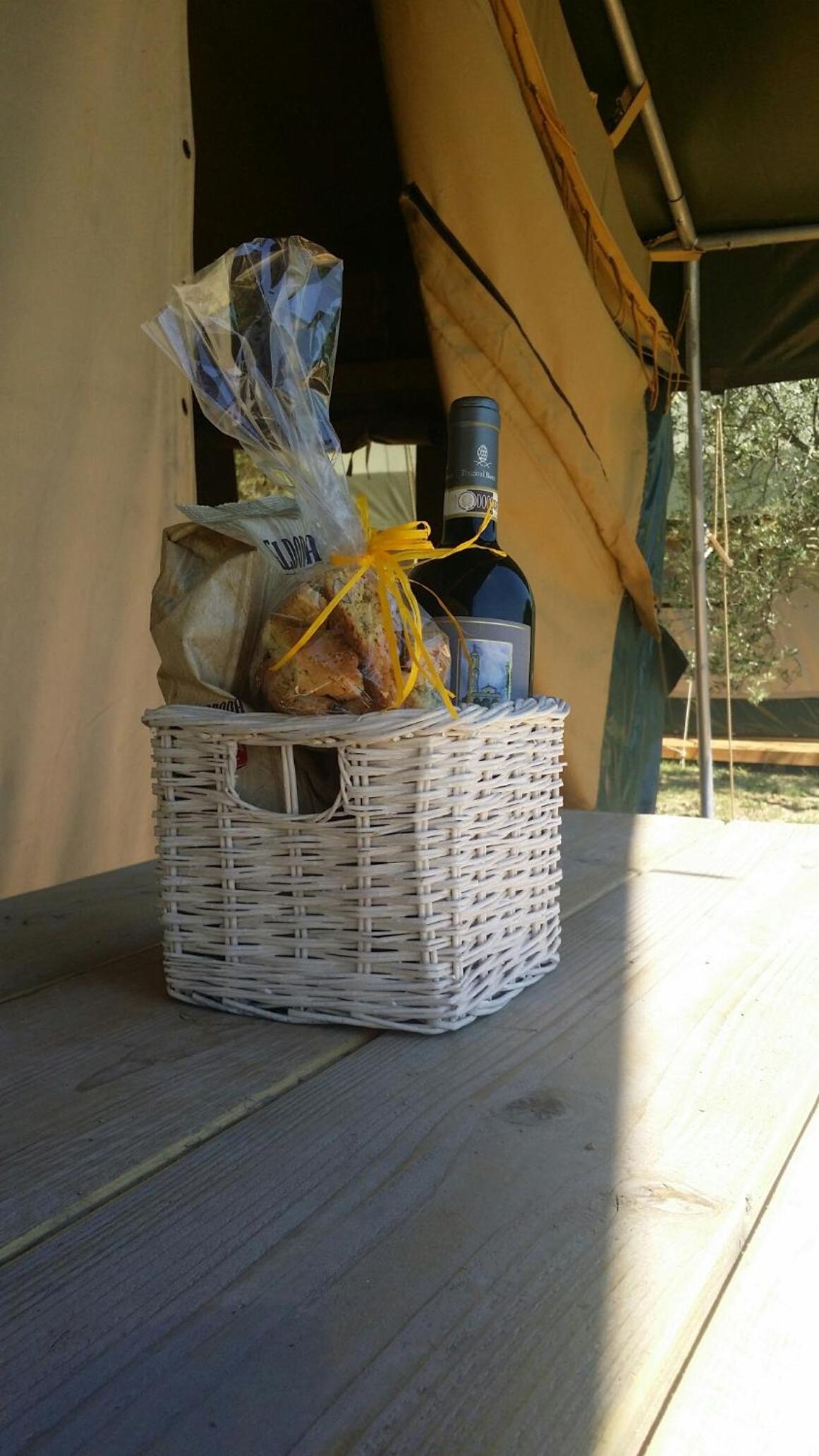 Safaritent Glamping Agricamping Romita view 3