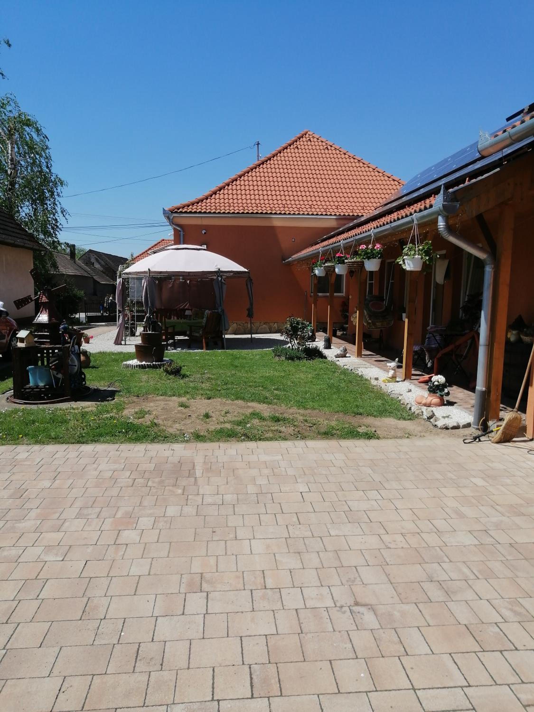 Photo 29