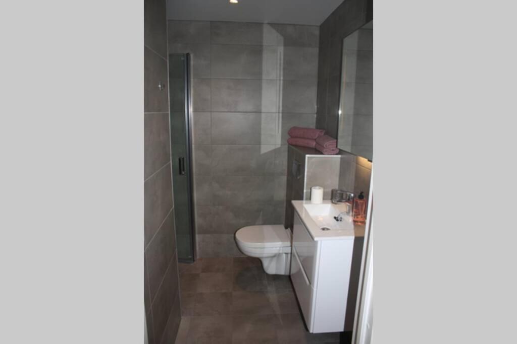 Stryn Apartments - City Center - Modern Suites view 3