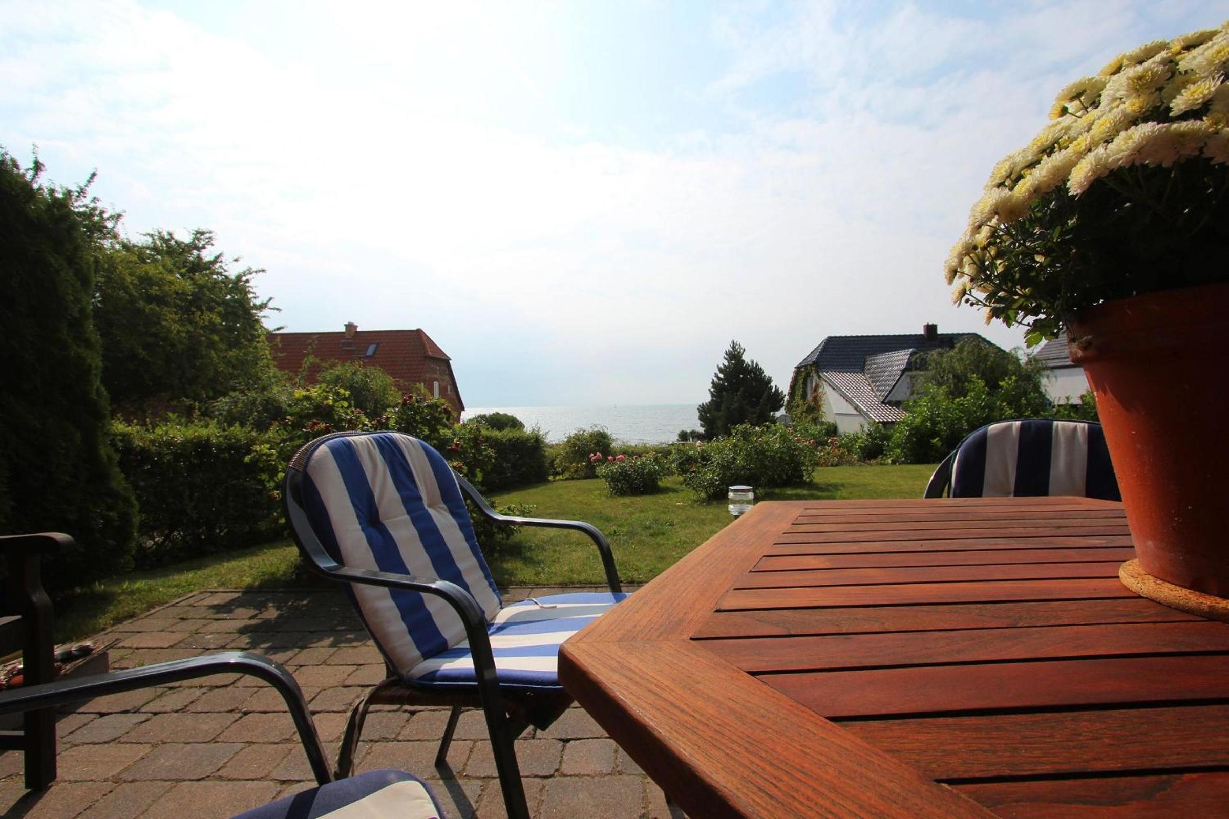 F-1096 Edelrose FeWo 01 Terrasse, Meerblick view 5