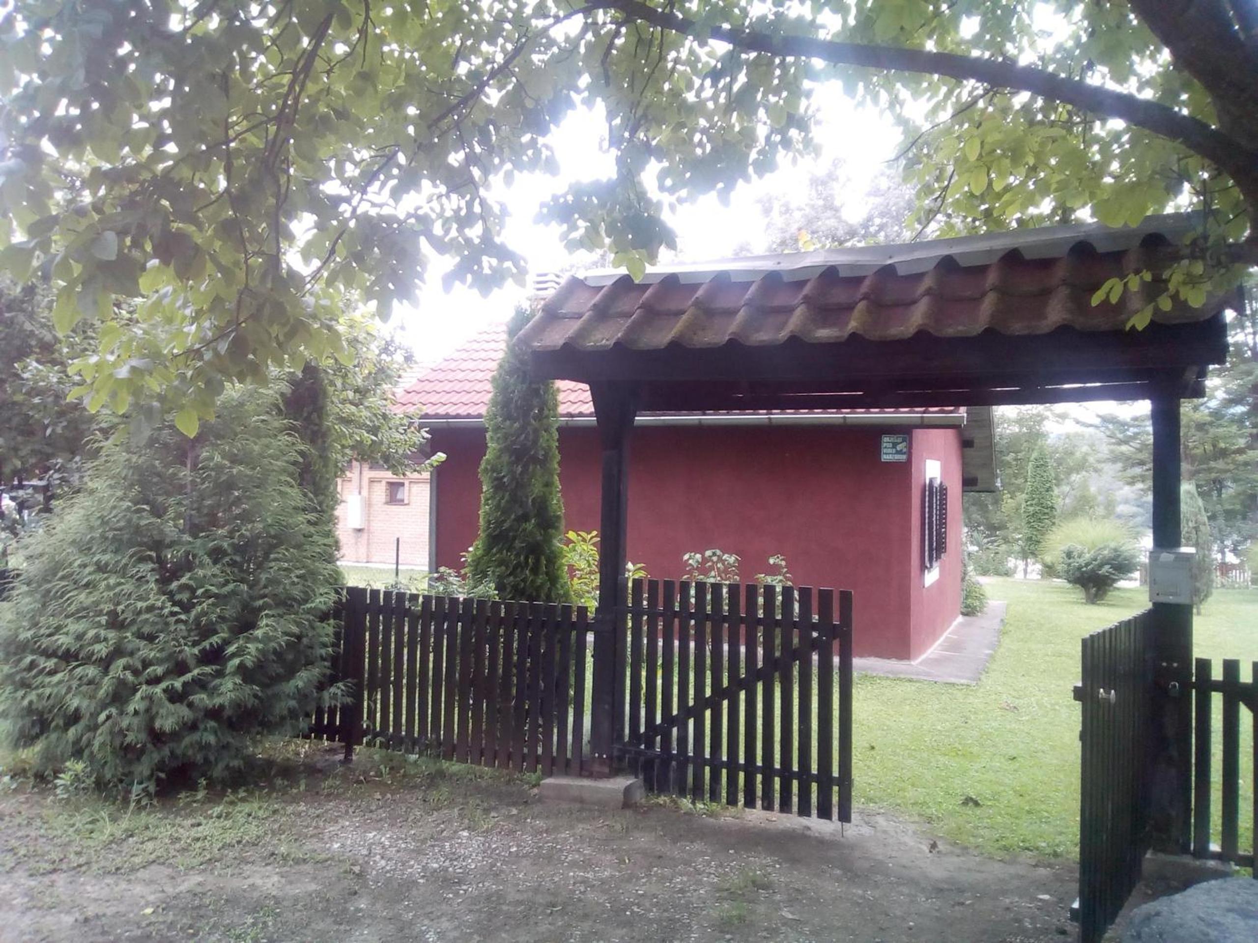 Vikendica DRINSKI DAR