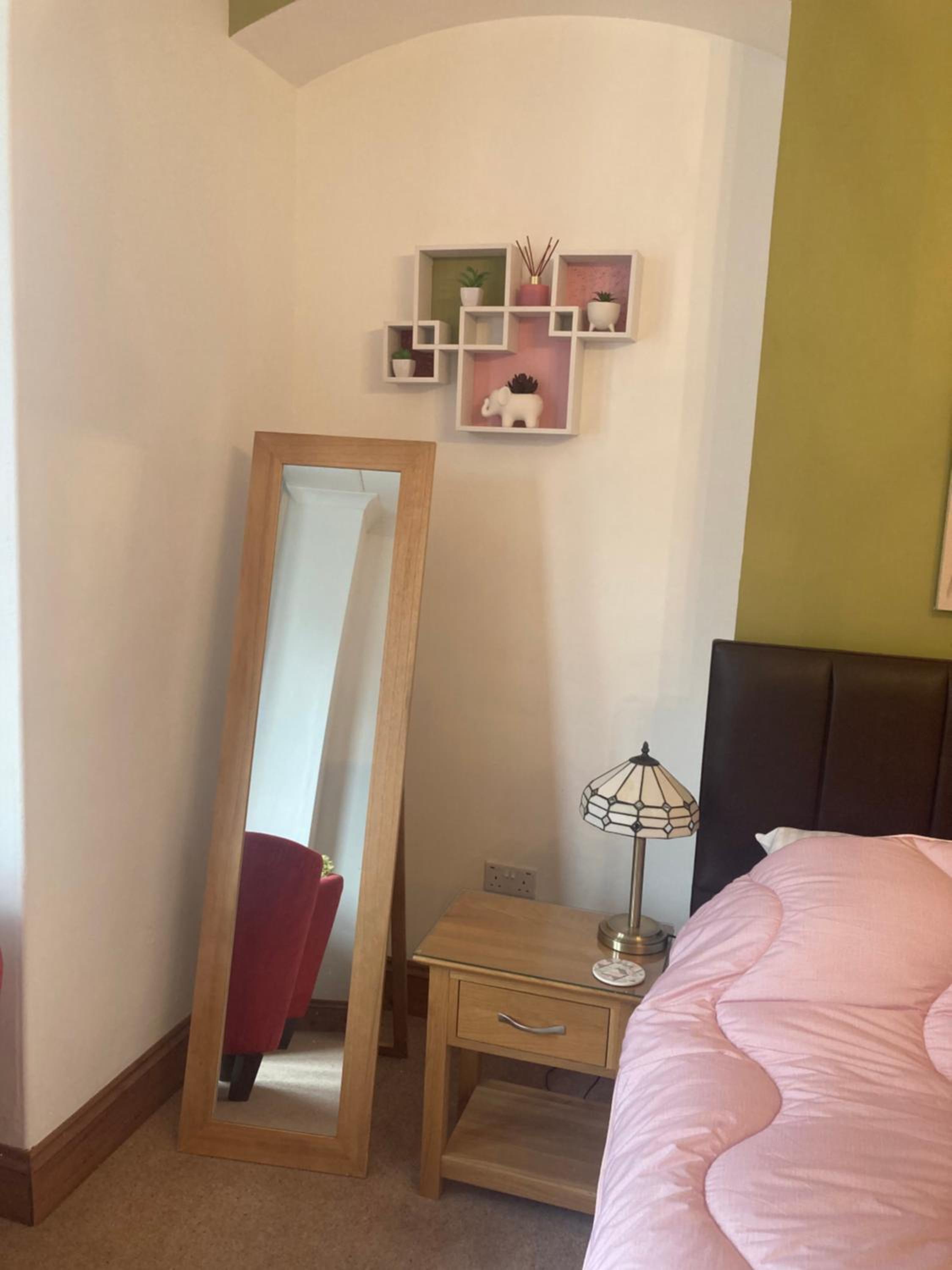 Ellies Guest House