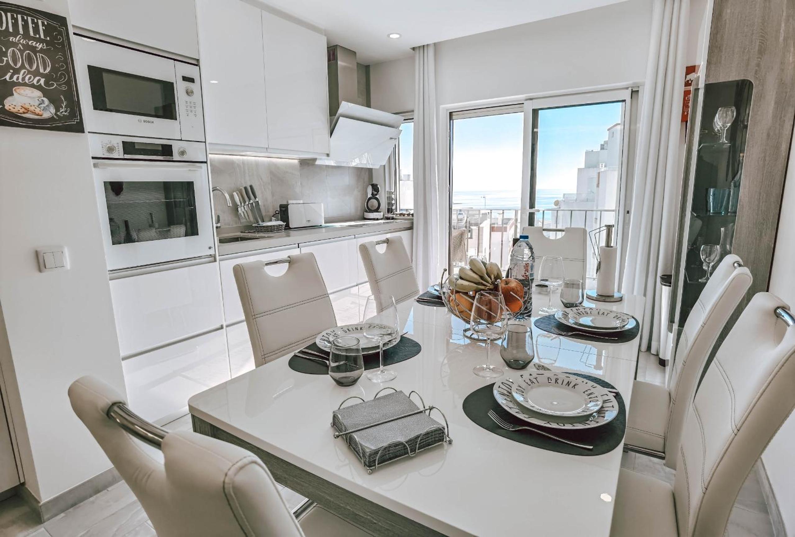 Apartment Rocha Vista Mar Dubai view 3