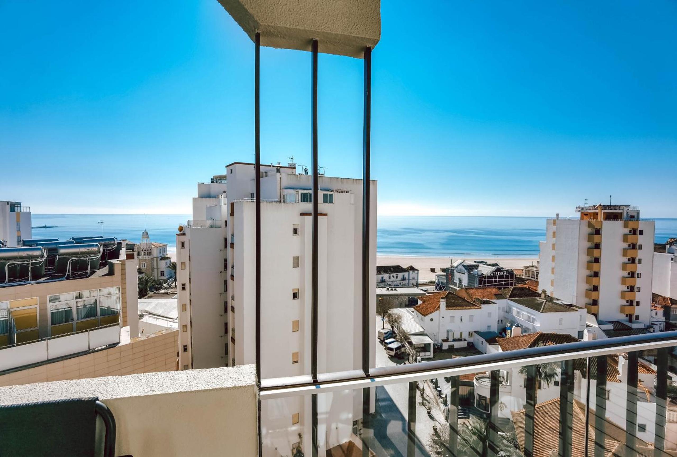 Apartment Rocha Vista Mar Dubai view 4