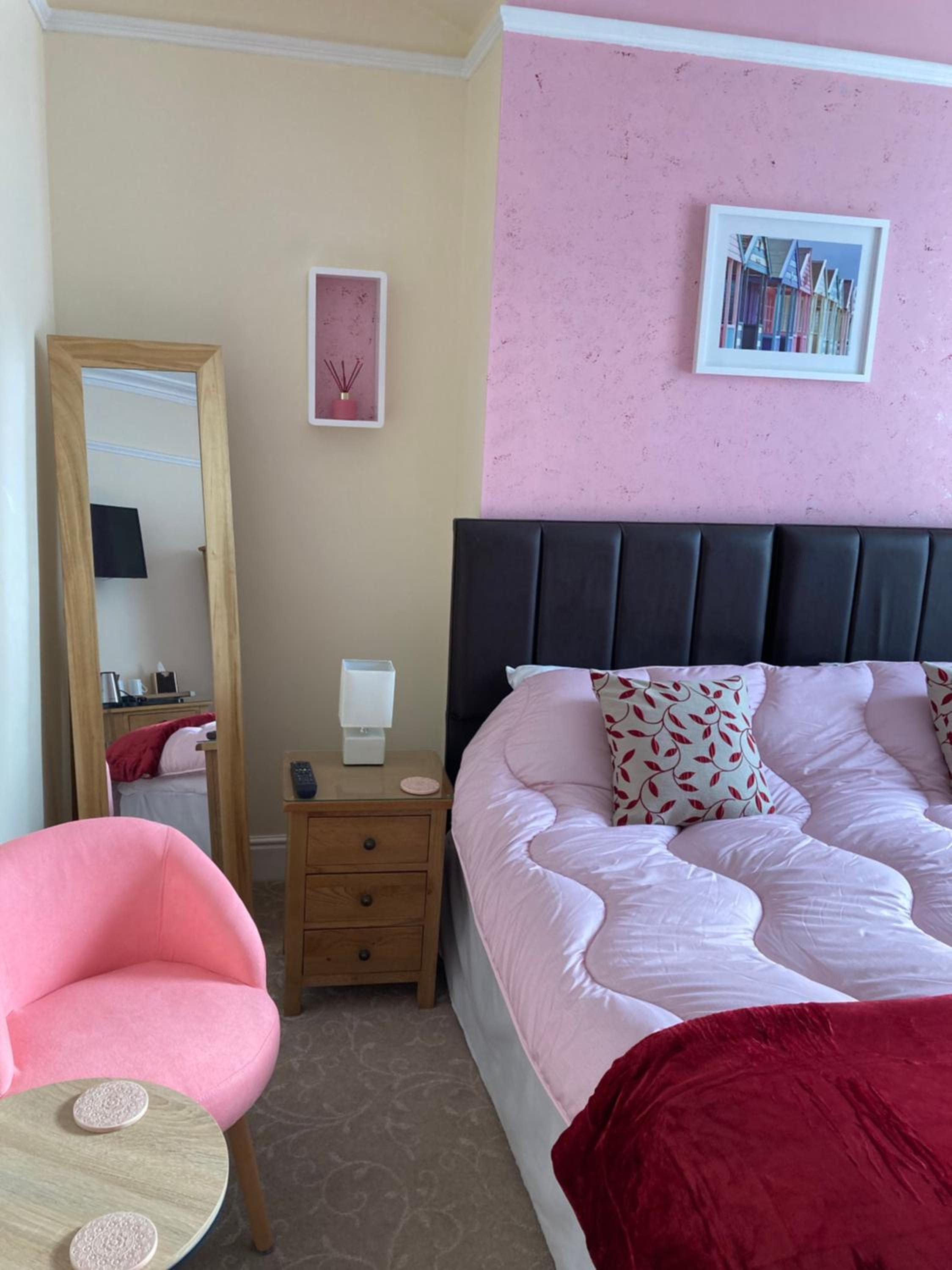 Ellies Guest House