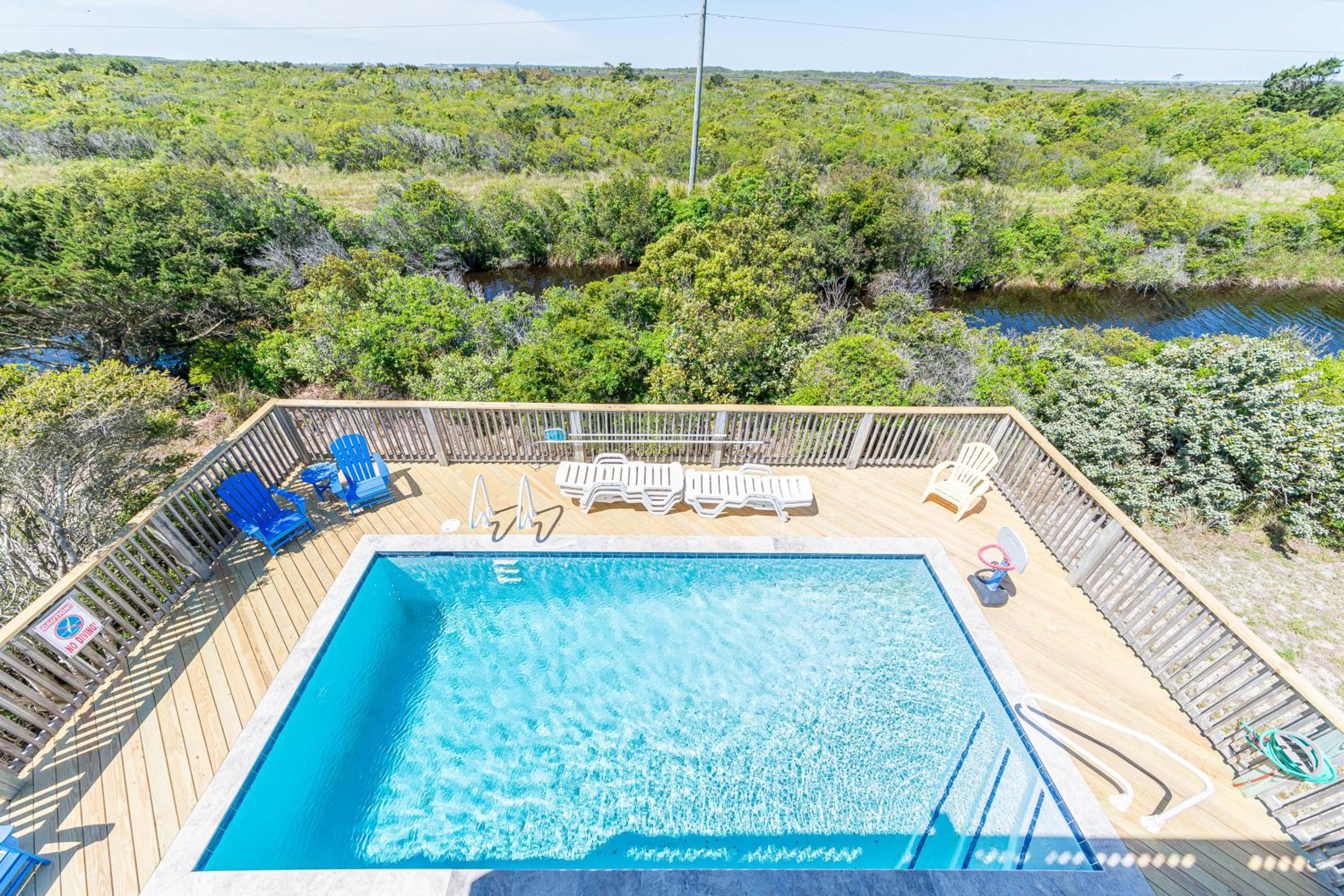 Mystic Memories - S Nags Head MP 19, Ocean View, Beach 80 Yds, Pool, Hot Tub, Close to Pier