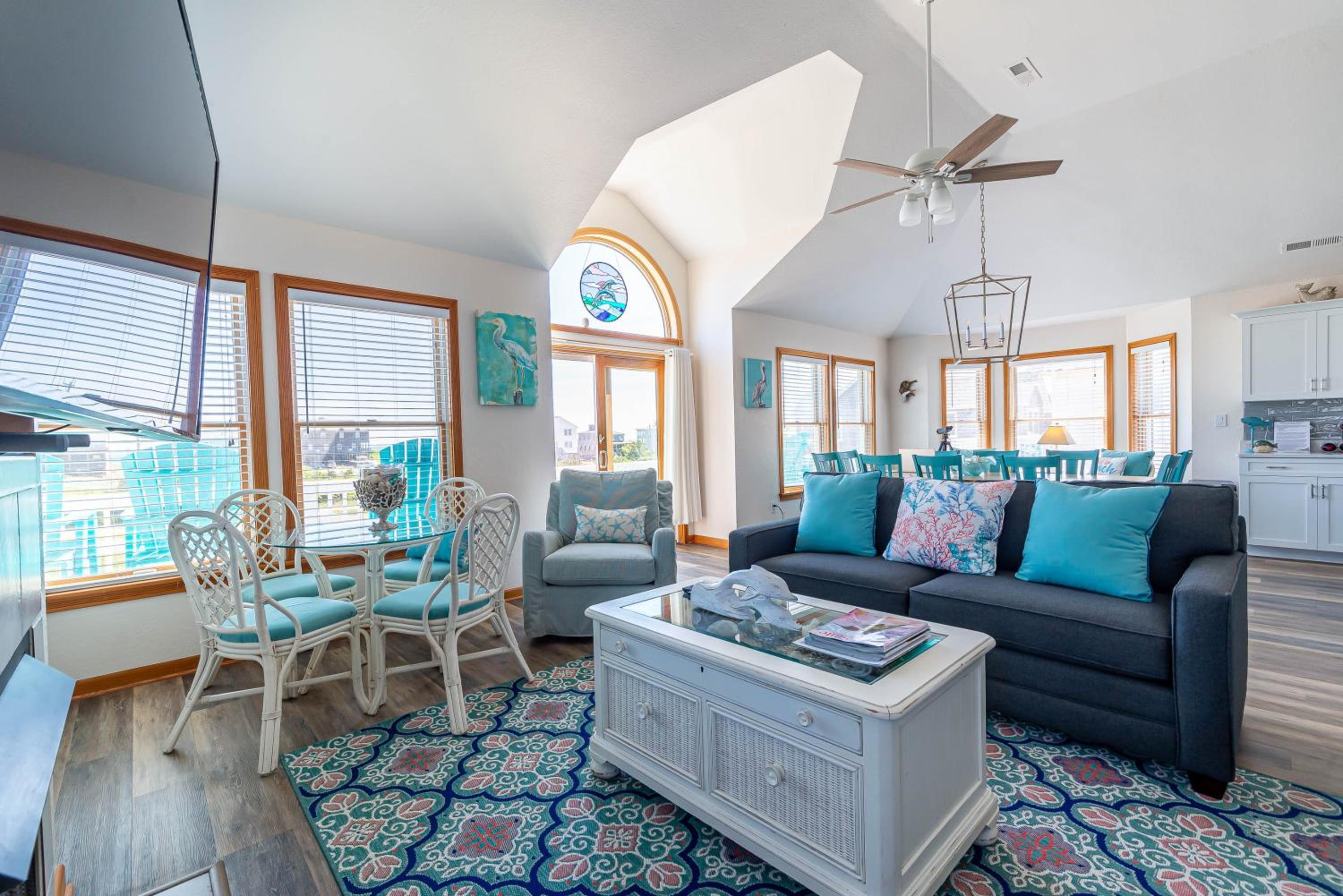 Mystic Memories - S Nags Head MP 19, Ocean View, Beach 80 Yds, Pool, Hot Tub, Close to Pier