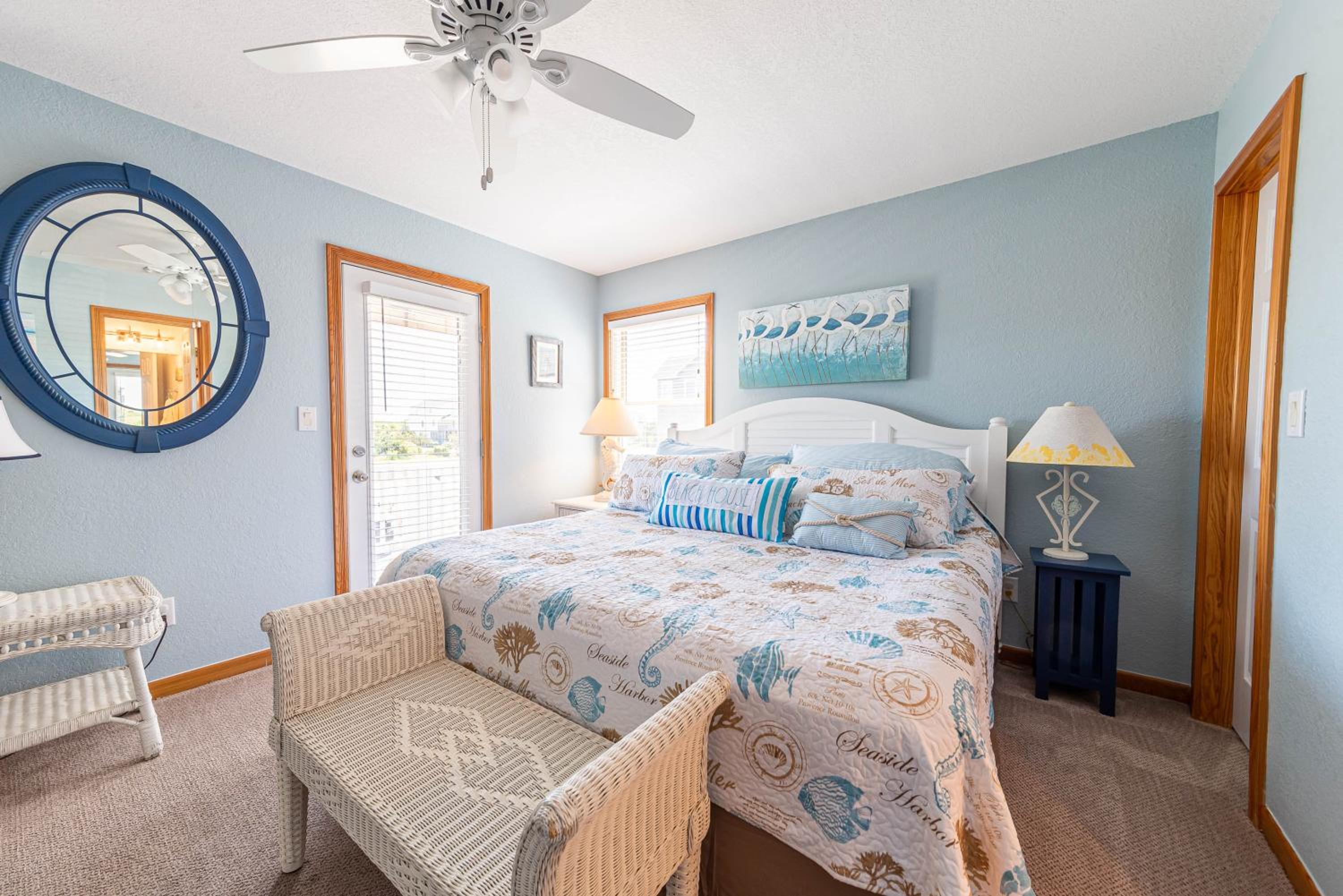 Mystic Memories - S Nags Head MP 19, Ocean View, Beach 80 Yds, Pool, Hot Tub, Close to Pier
