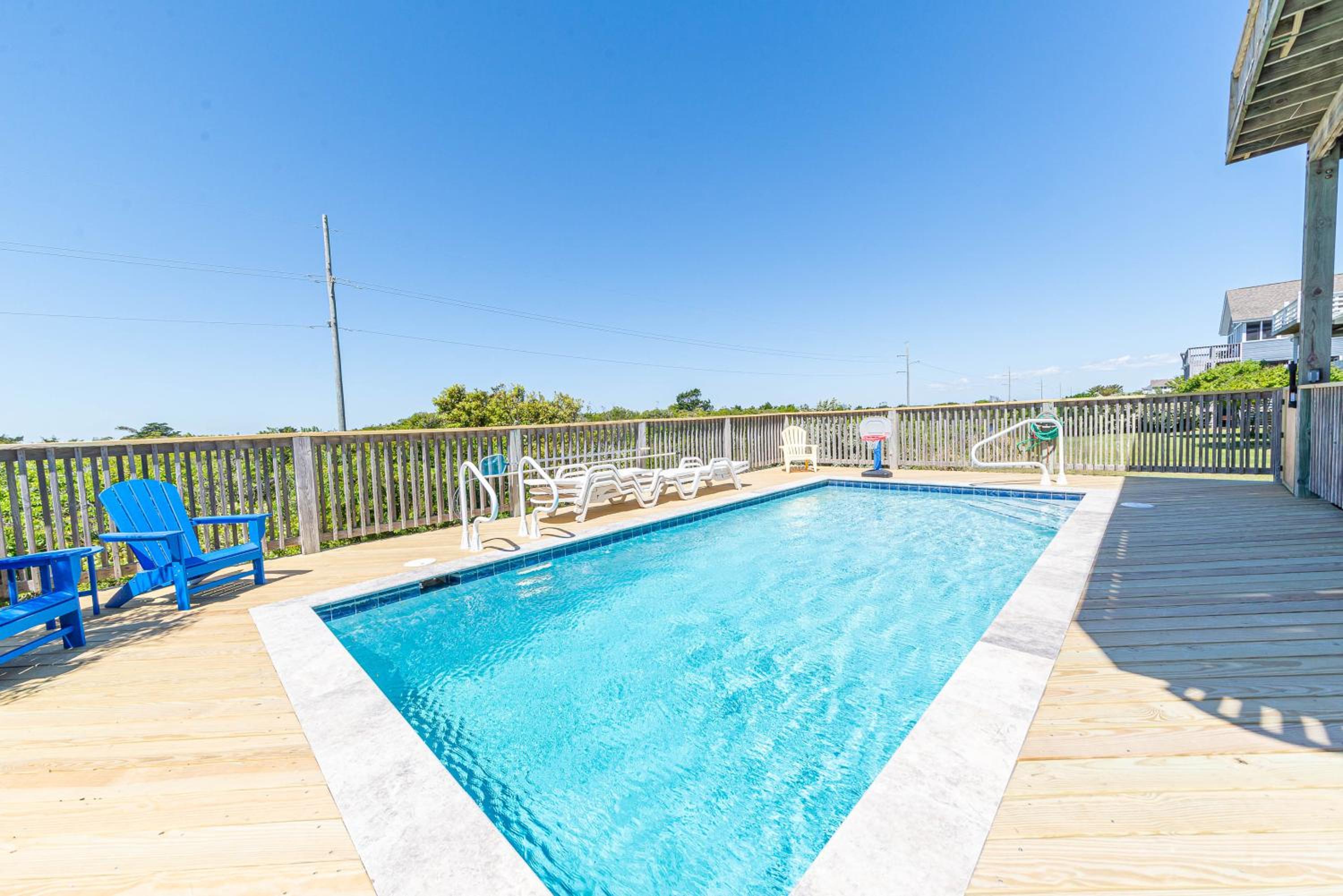 Mystic Memories - S Nags Head MP 19, Ocean View, Beach 80 Yds, Pool, Hot Tub, Close to Pier