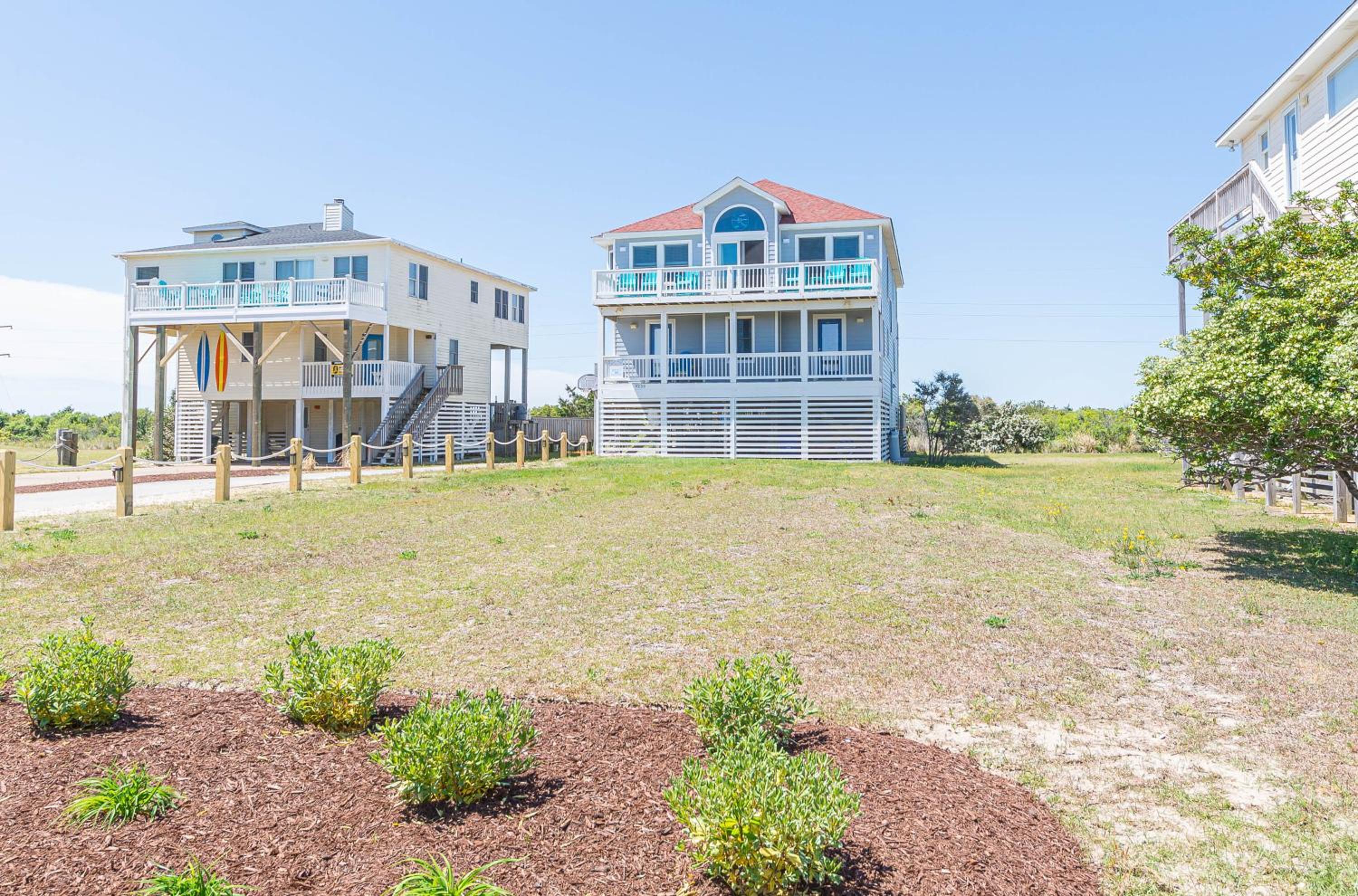 Mystic Memories - S Nags Head MP 19, Ocean View, Beach 80 Yds, Pool, Hot Tub, Close to Pier
