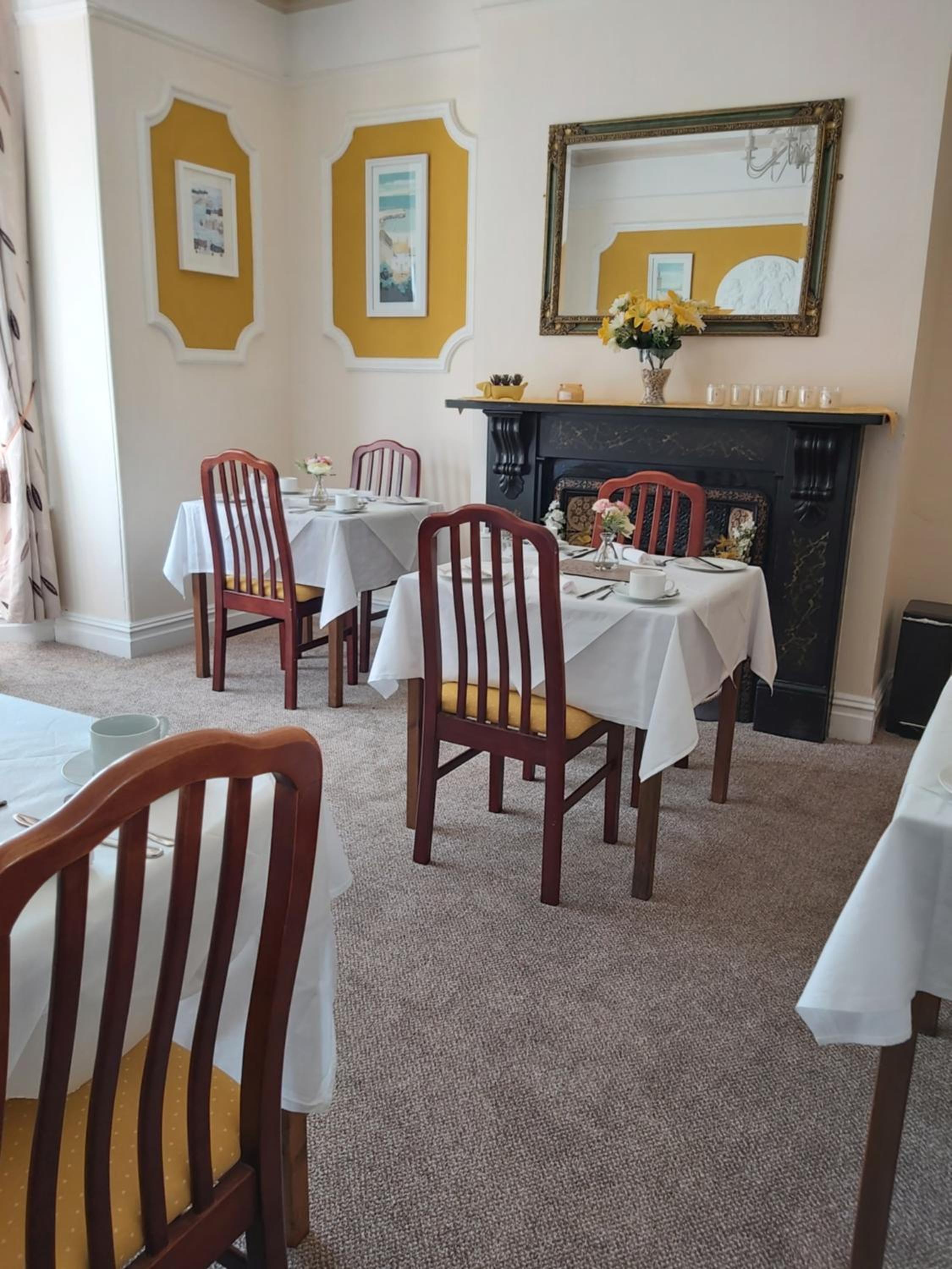 Ellies Guest House