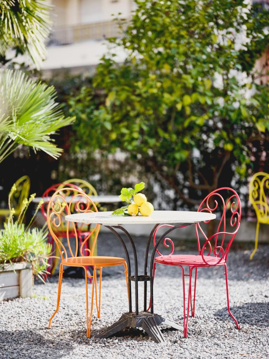 outdoor BBQ area
