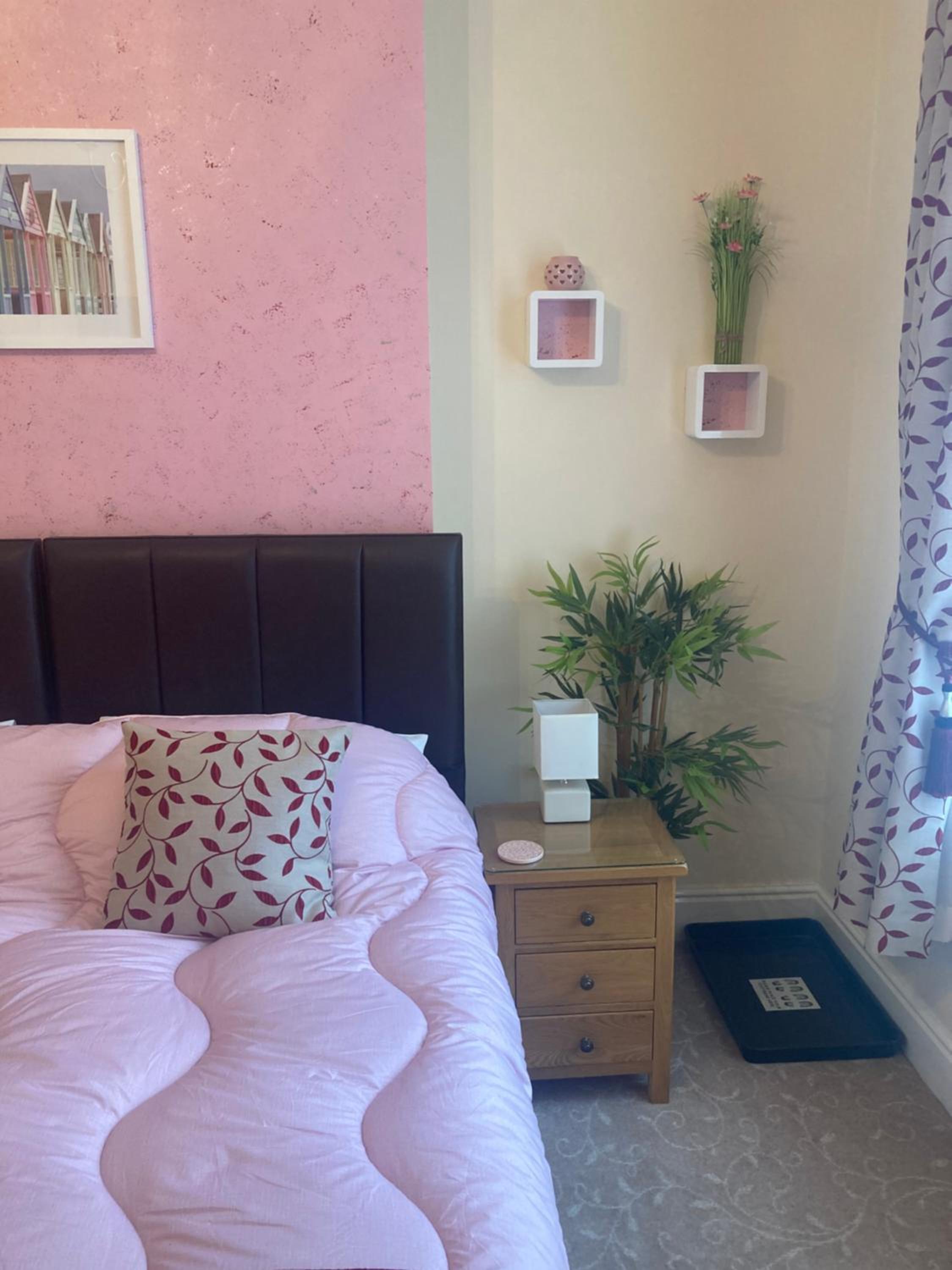 Ellies Guest House