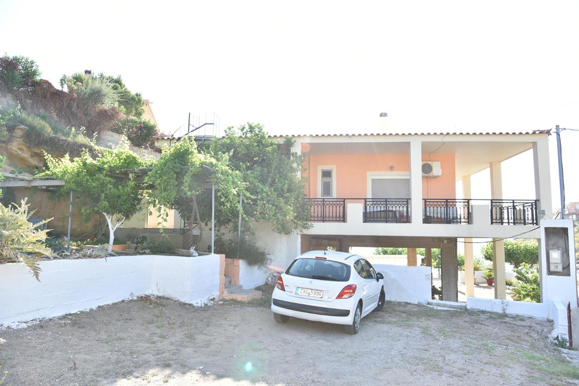 Hotel Irene's Beach Front house - Image 1