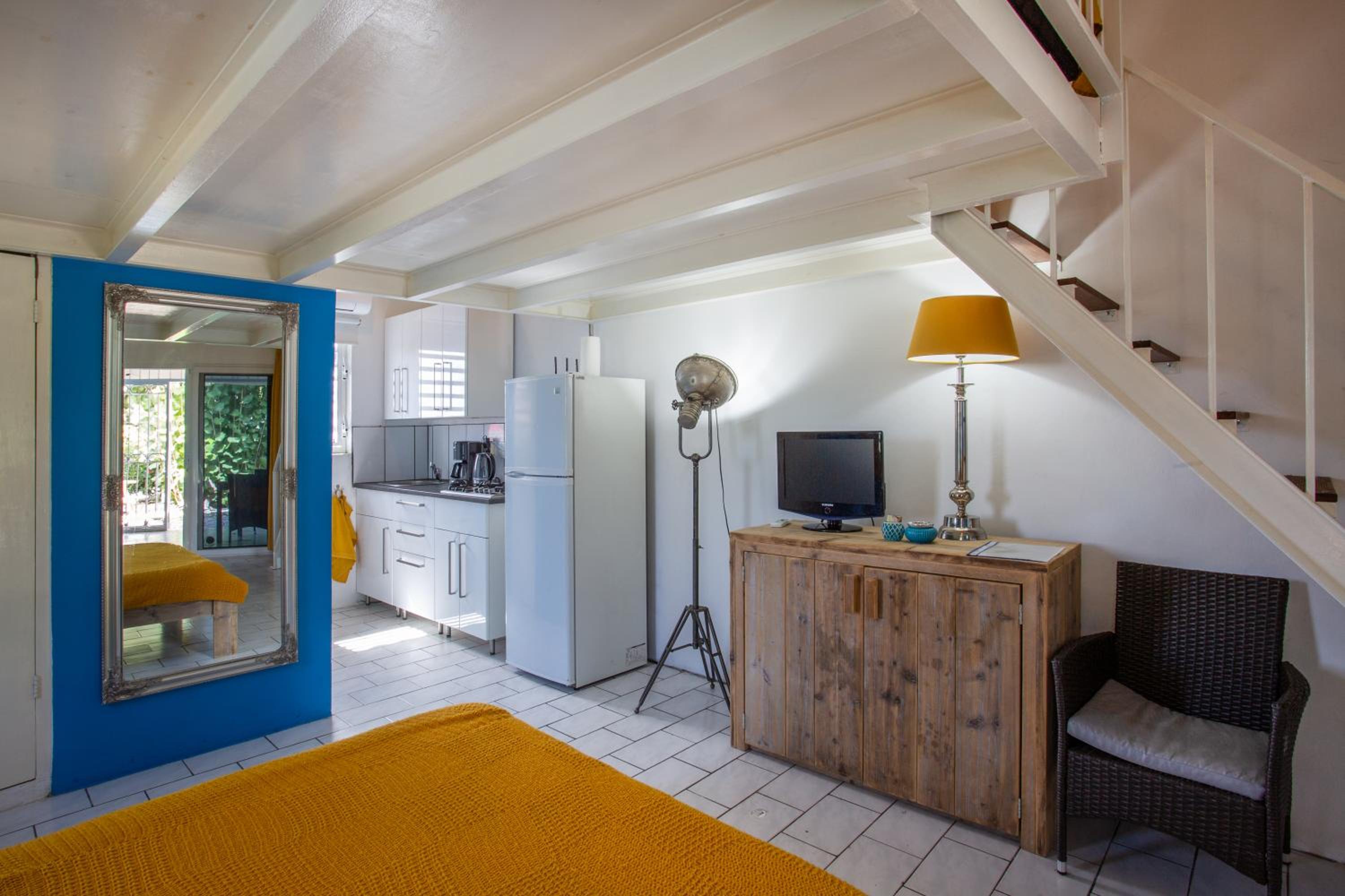 Studio at the pool in tropical Resort Seru Coral with privacy and large pool
