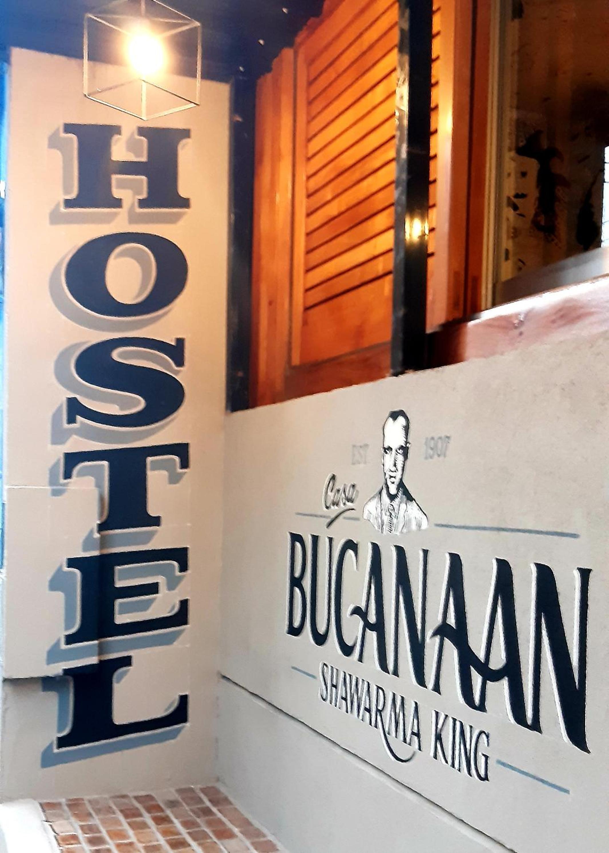 Bucanaan hostel boutique