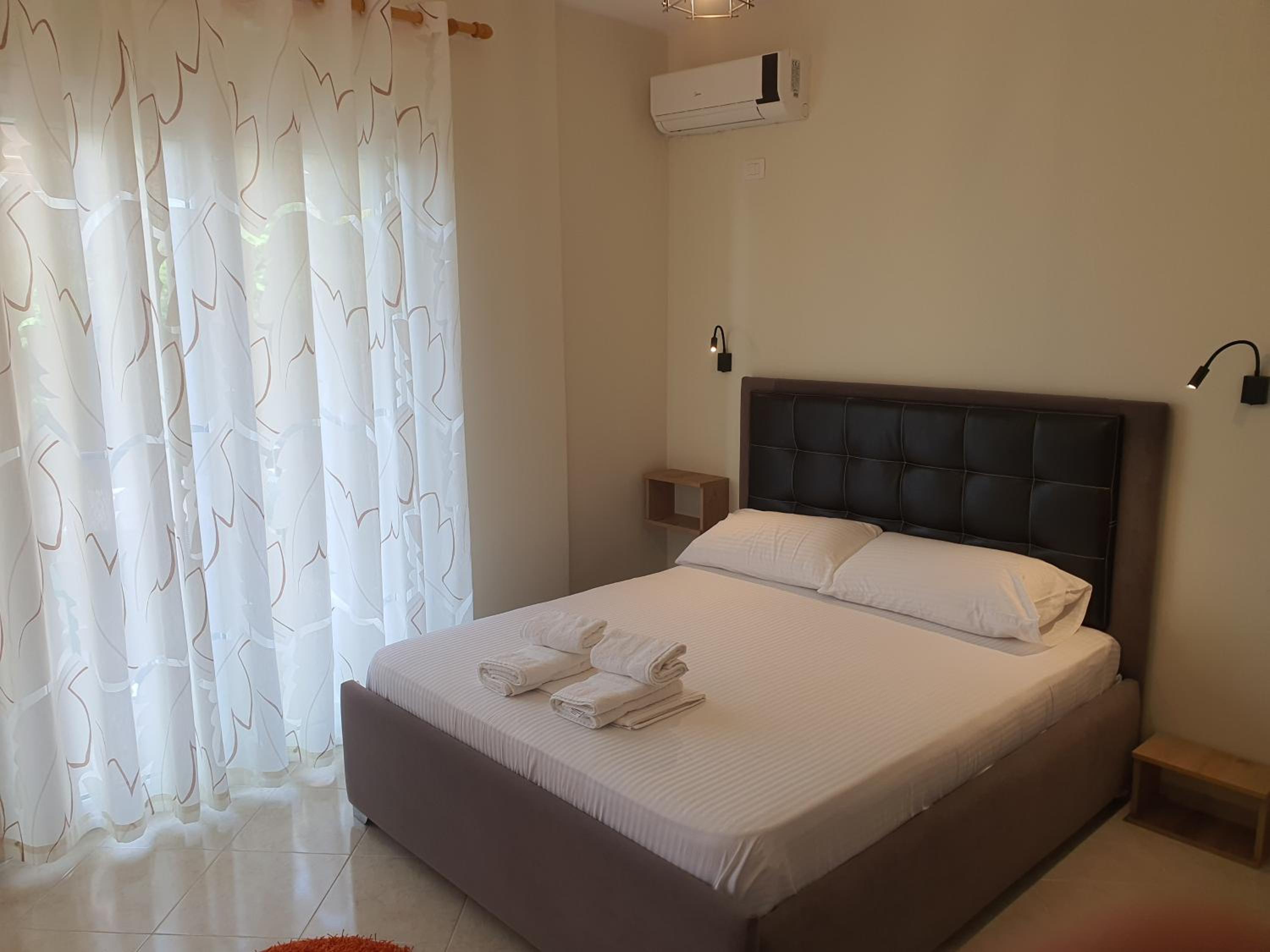 Deni Sea View Apartment