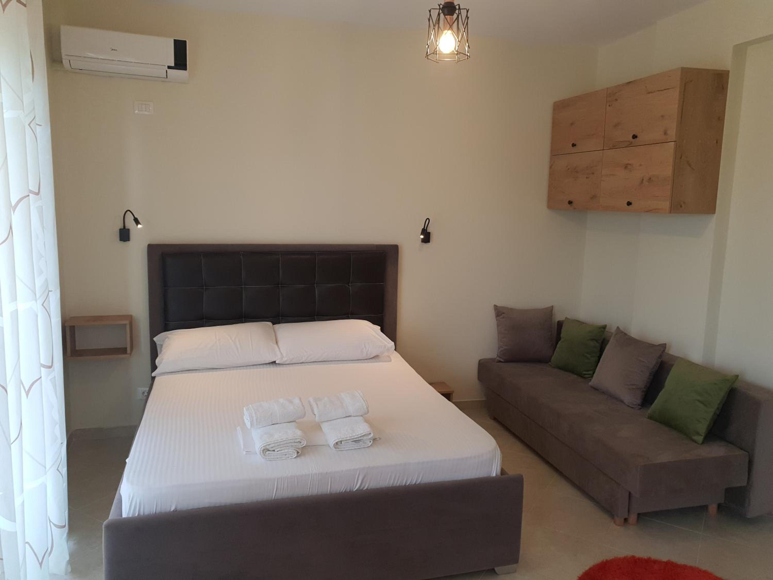 Deni Sea View Apartment