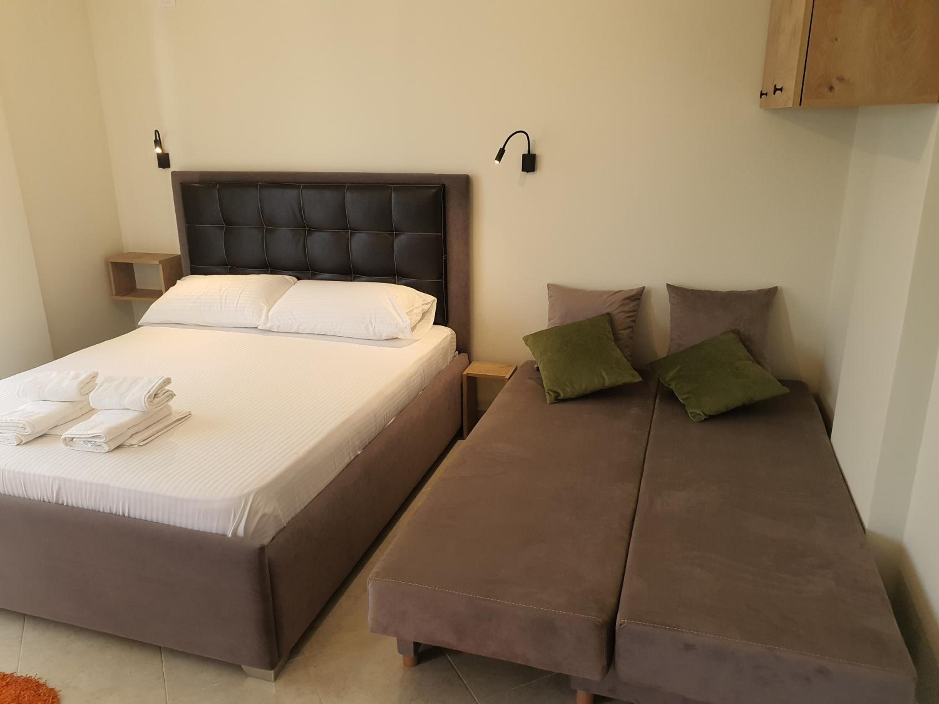 Deni Sea View Apartment