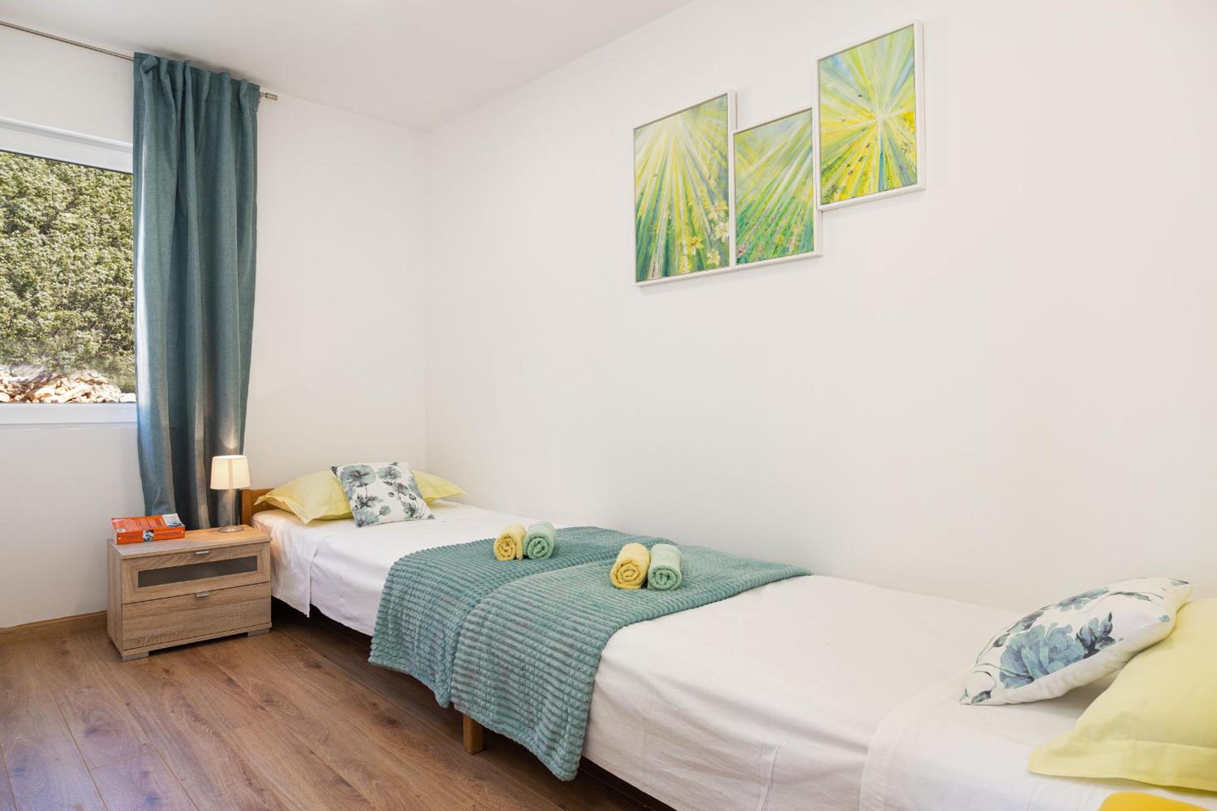 Olive Eden Holiday Home view 5