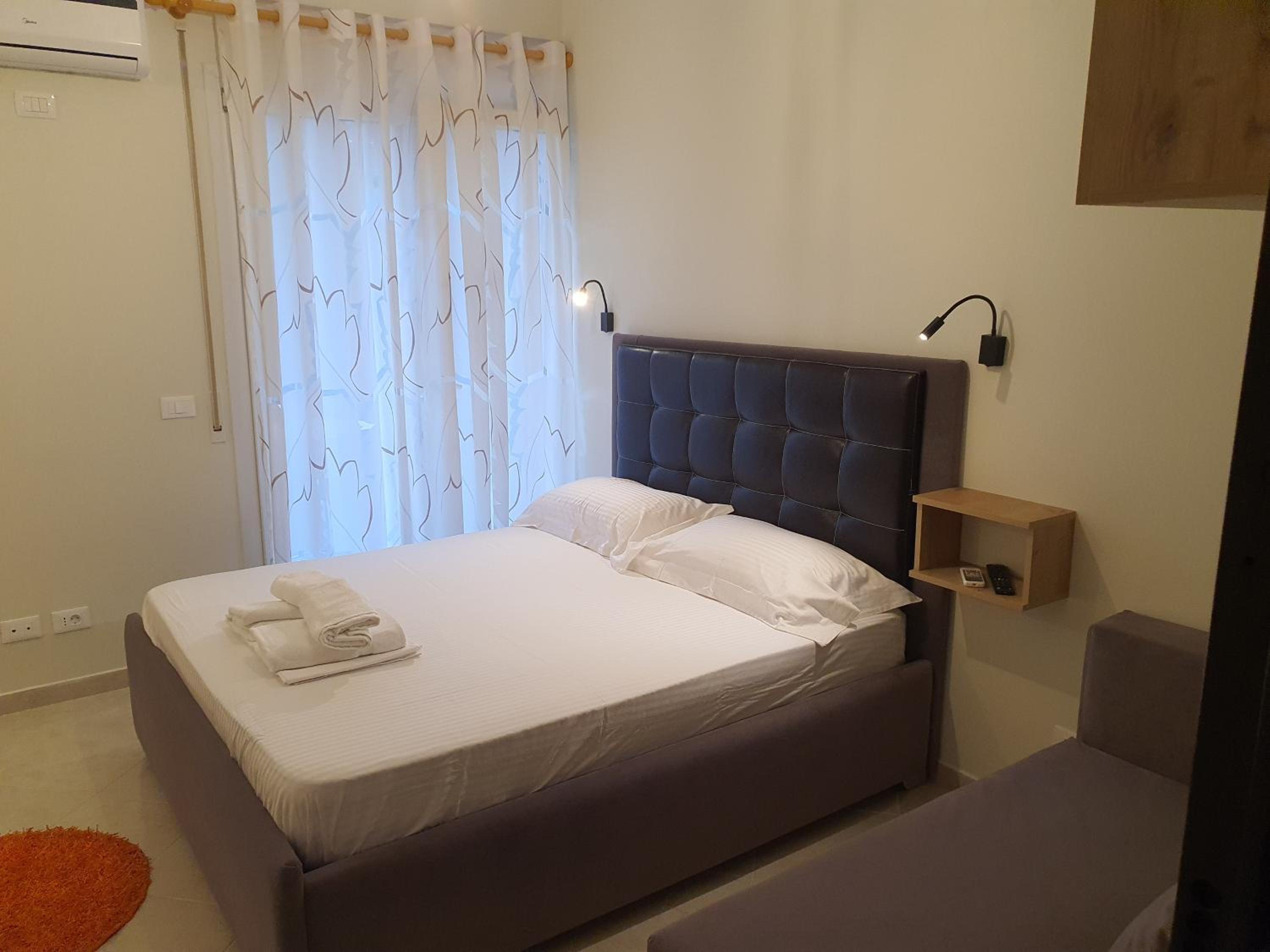 Deni Sea View Apartment