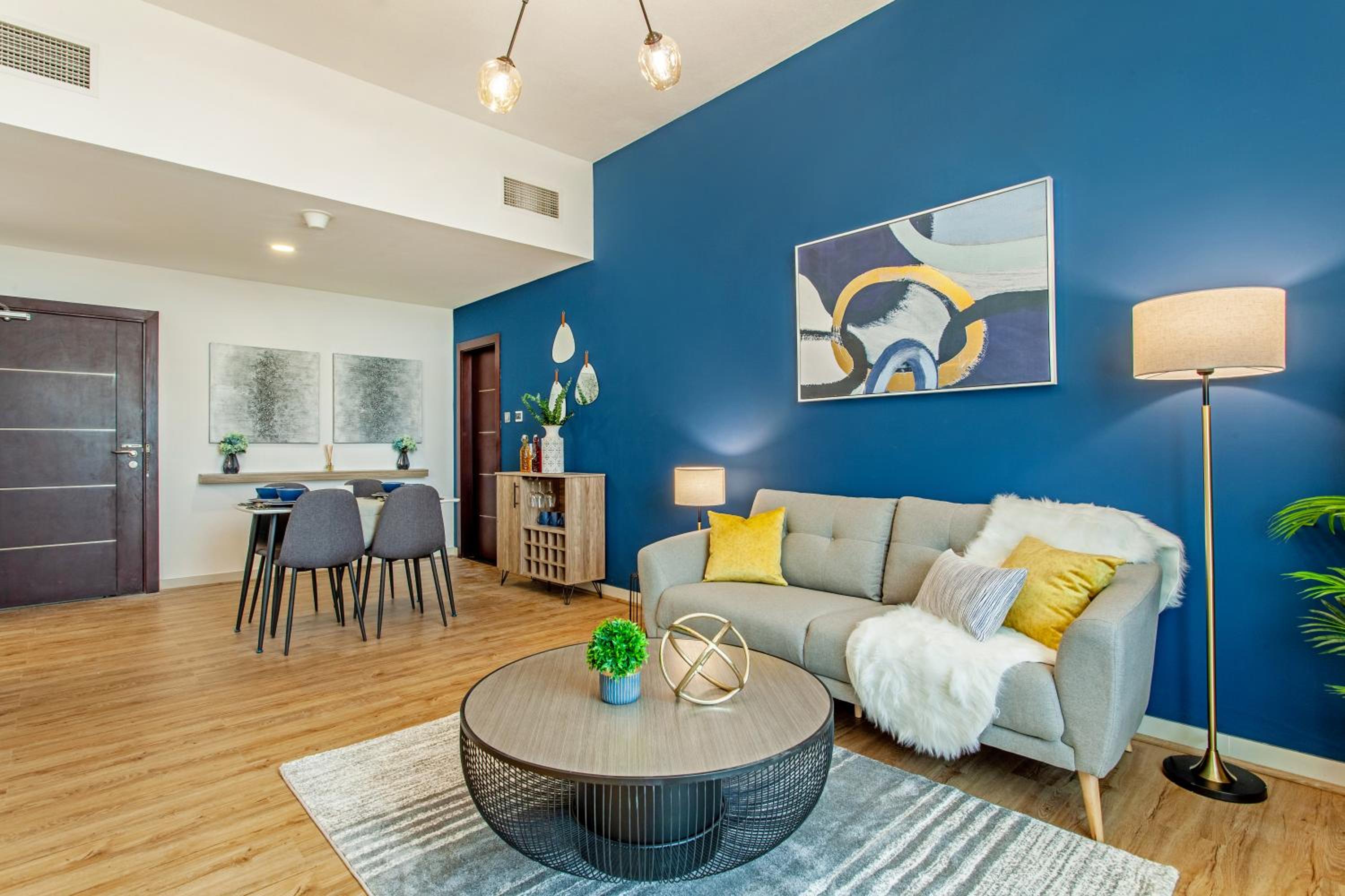 Live Modern Live Luxury - Dubai Studio City