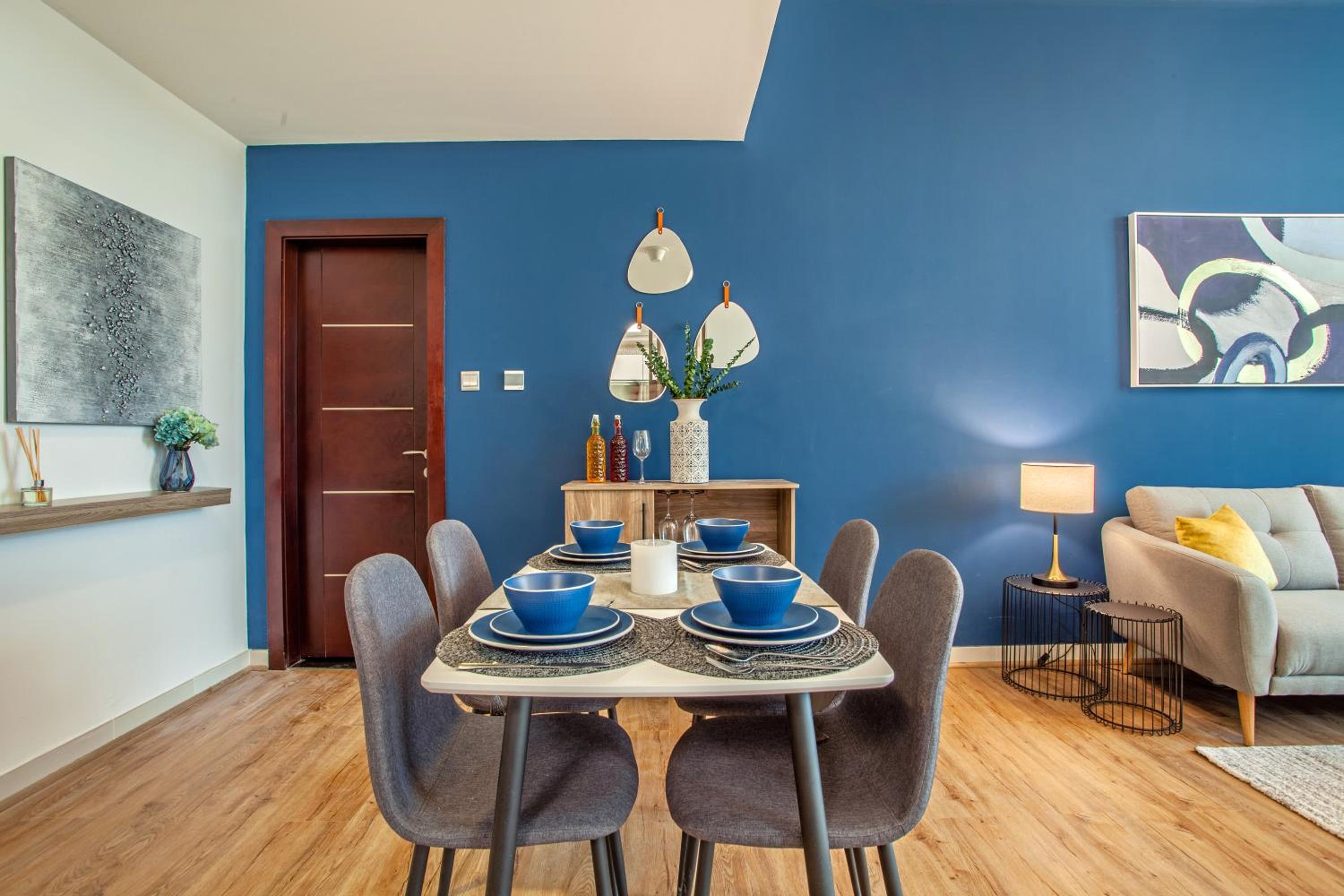 Live Modern Live Luxury - Dubai Studio City