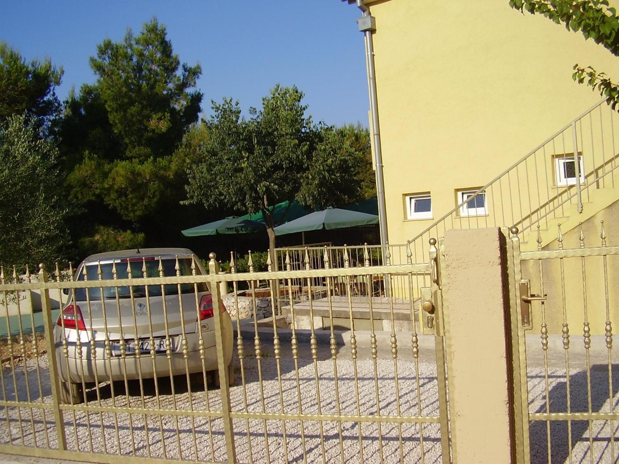 Photo 48
