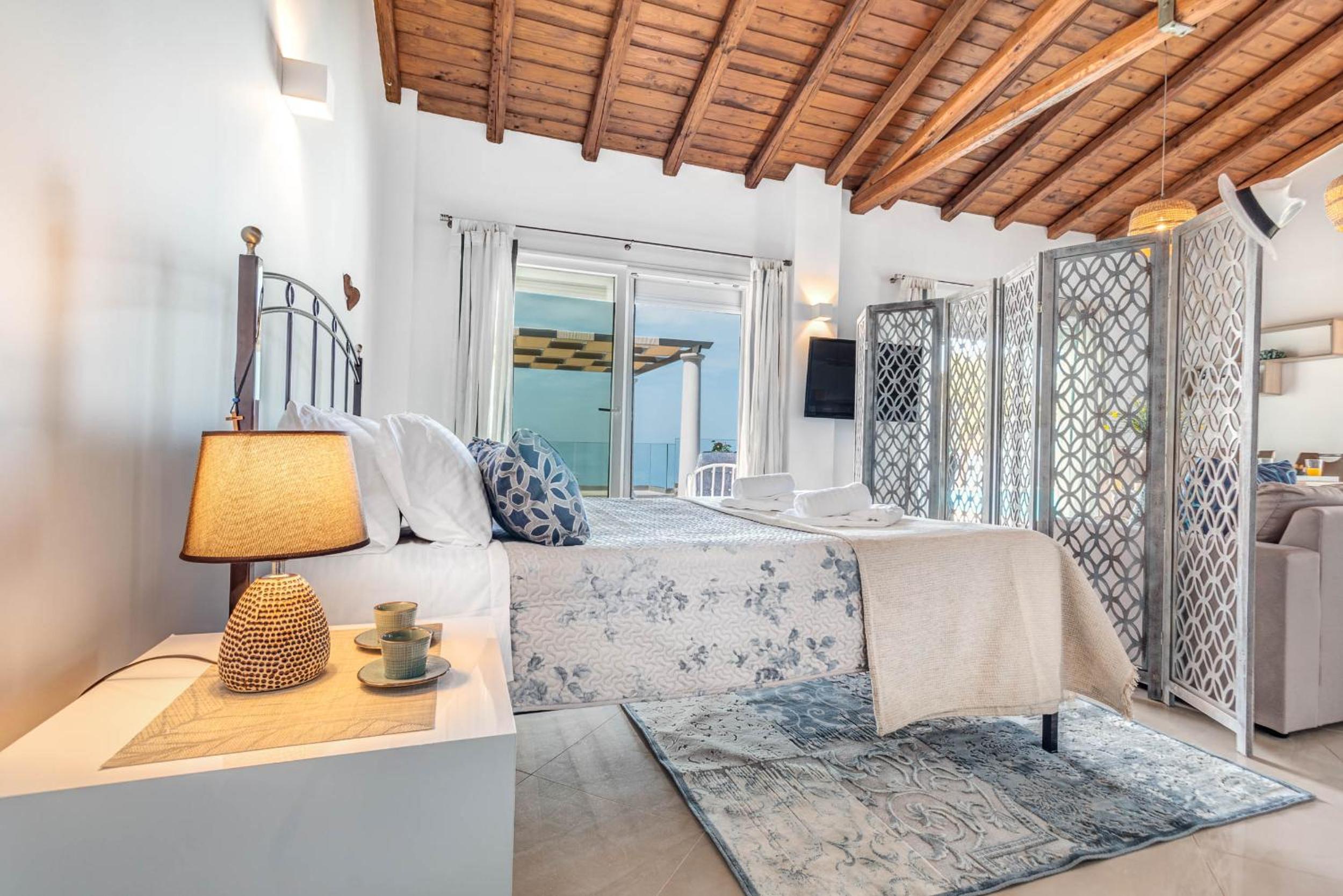 Ocean View - Luxury Villa Nefeli view 3