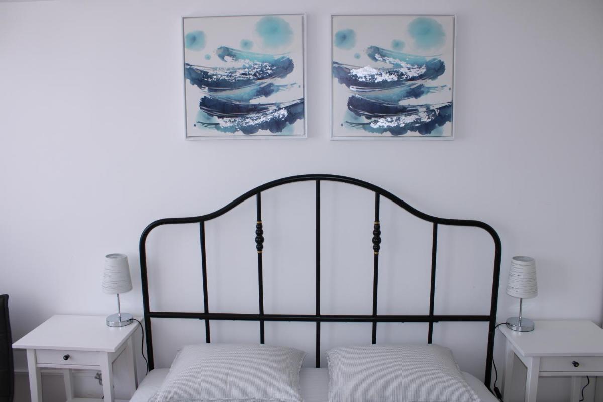 SOLEIL - Newly renovated apartment close to the sea view 3