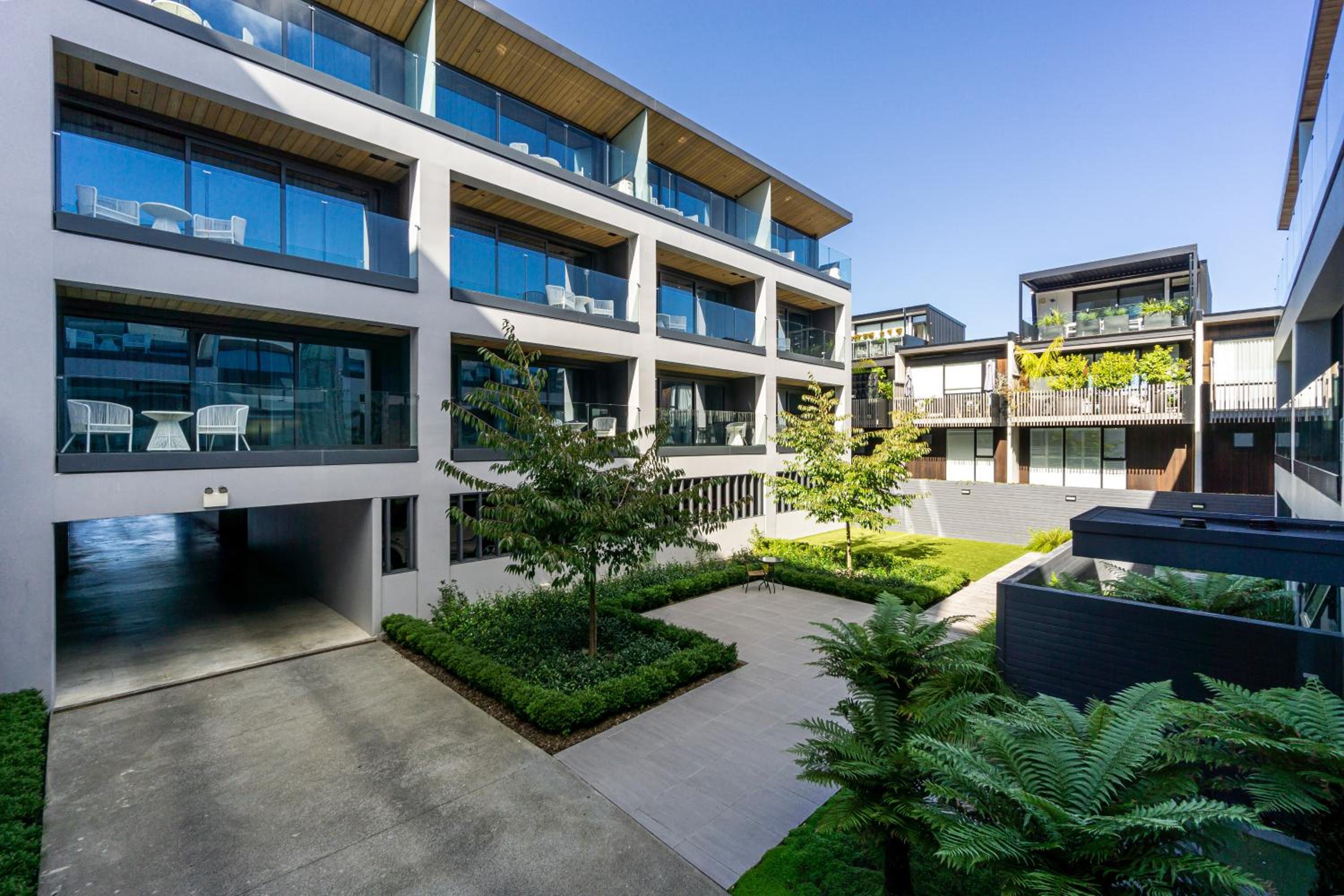 FERNZ Motel & Apartments Birkenhead
